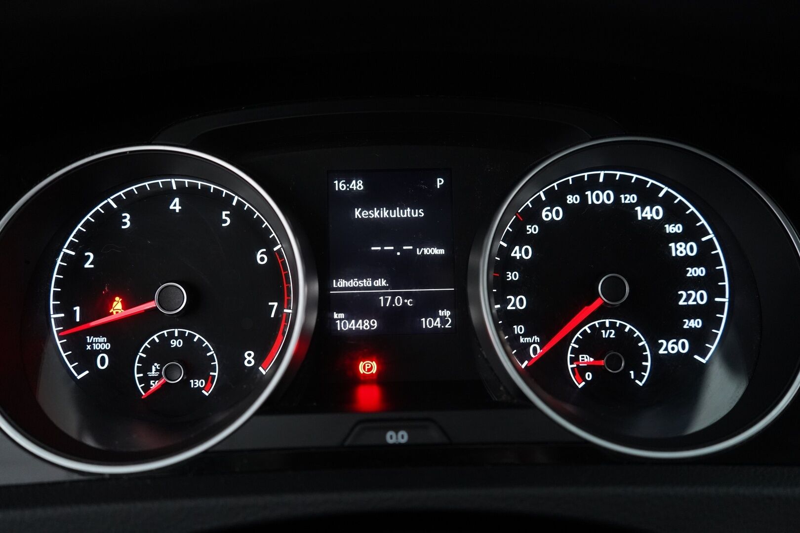 Volkswagen Golf 2016 Variant Allstar 1,2 TSI 81 kW (110 hv) DSG-automaatti *Koukku / Webasto / Ratinlämmitin / Tutkat / Vakkari* - Juuri katsastettu / Kahdet renkaat alumiinivantein / Allstar / 26.05.2025 huollettu / Jakopää vaihdettu 07.2023
