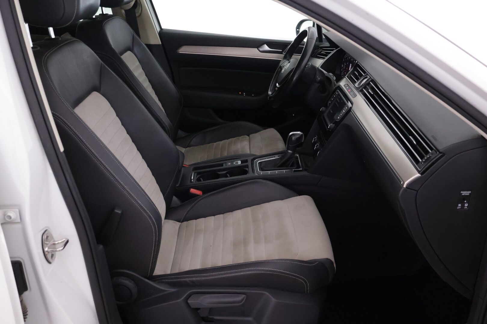 Volkswagen Passat 2016 Variant Highline 1,4 TSI 110 kW (150 hv) ACT DSG *ACC / DynAudio / LED ajovalot / S.Luukku / Digimittaristo* - *11kk leimaa!! / Jakopää tehty hiljattain!!*