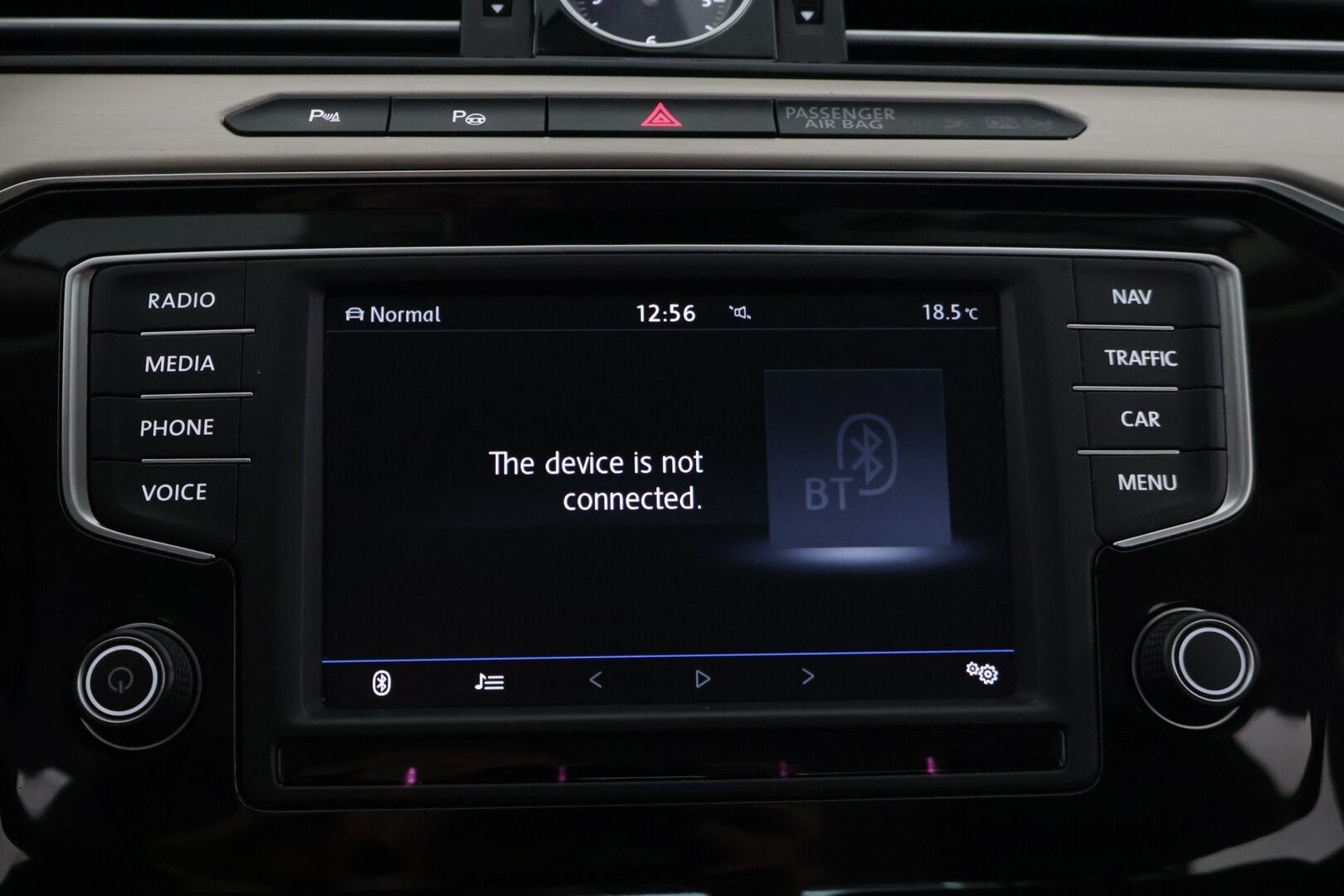 Volkswagen Passat 2017 Sedan Highline 1,8 TSI 132 kW (180 hv) DSG-automaatti ** Webasto / ErgoComfort / ACC / APP-Connect / Blis - ** Juuri katsastettu / Kahdet renkaat **