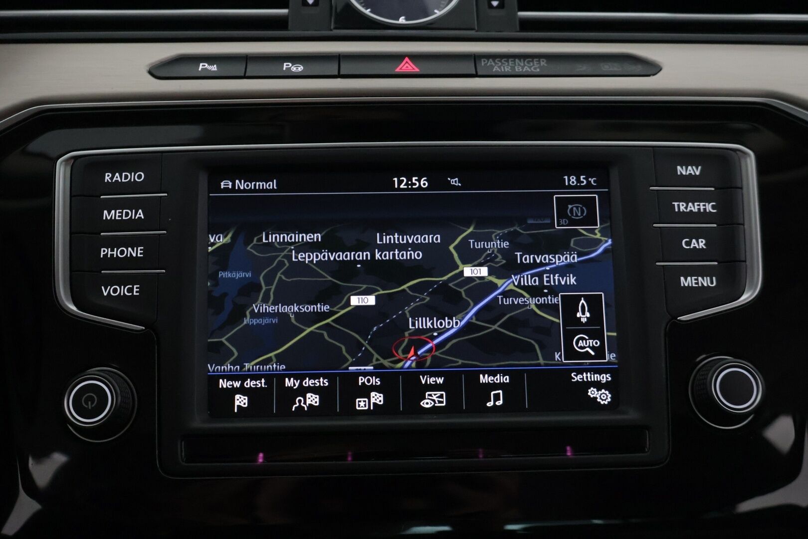 Volkswagen Passat 2017 Sedan Highline 1,8 TSI 132 kW (180 hv) DSG-automaatti ** Webasto / ErgoComfort / ACC / APP-Connect / Blis - ** Juuri katsastettu / Kahdet renkaat **