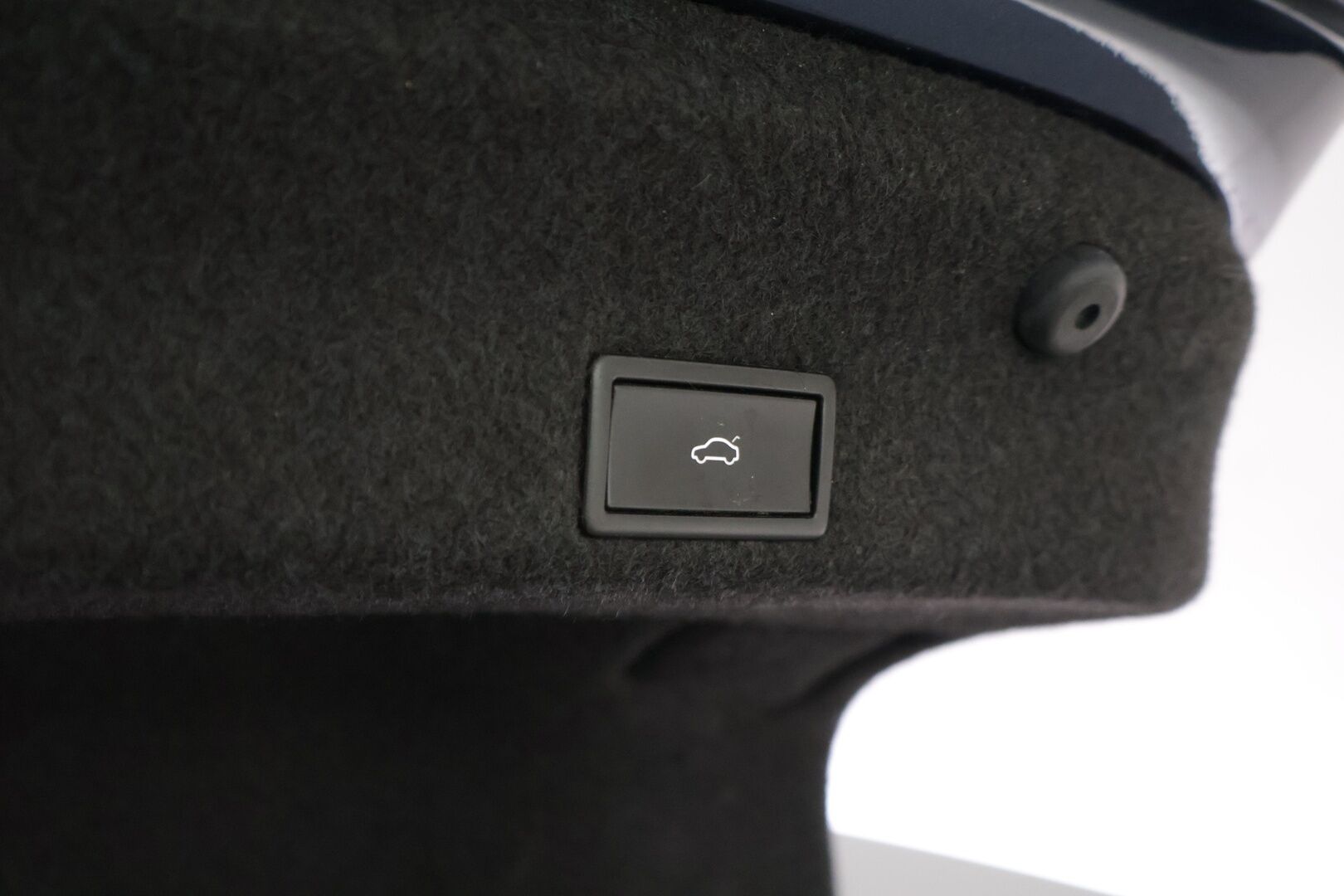 Volkswagen Passat 2017 Sedan Highline 1,8 TSI 132 kW (180 hv) DSG-automaatti ** Webasto / ErgoComfort / ACC / APP-Connect / Blis - ** Juuri katsastettu / Kahdet renkaat **