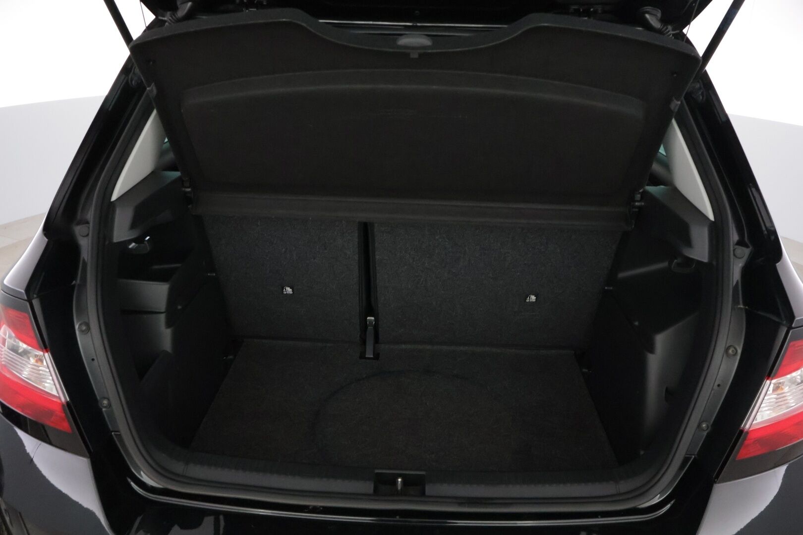 Skoda Fabia 2017 1,2 TSI 110 Monte Carlo *Lohko ja sisälämm. / Tutkat / Kessy / SmartLink / Vakkari* - *Suomi-Auto / 2xrenkaat ja vanteet / Siisti yksilö*