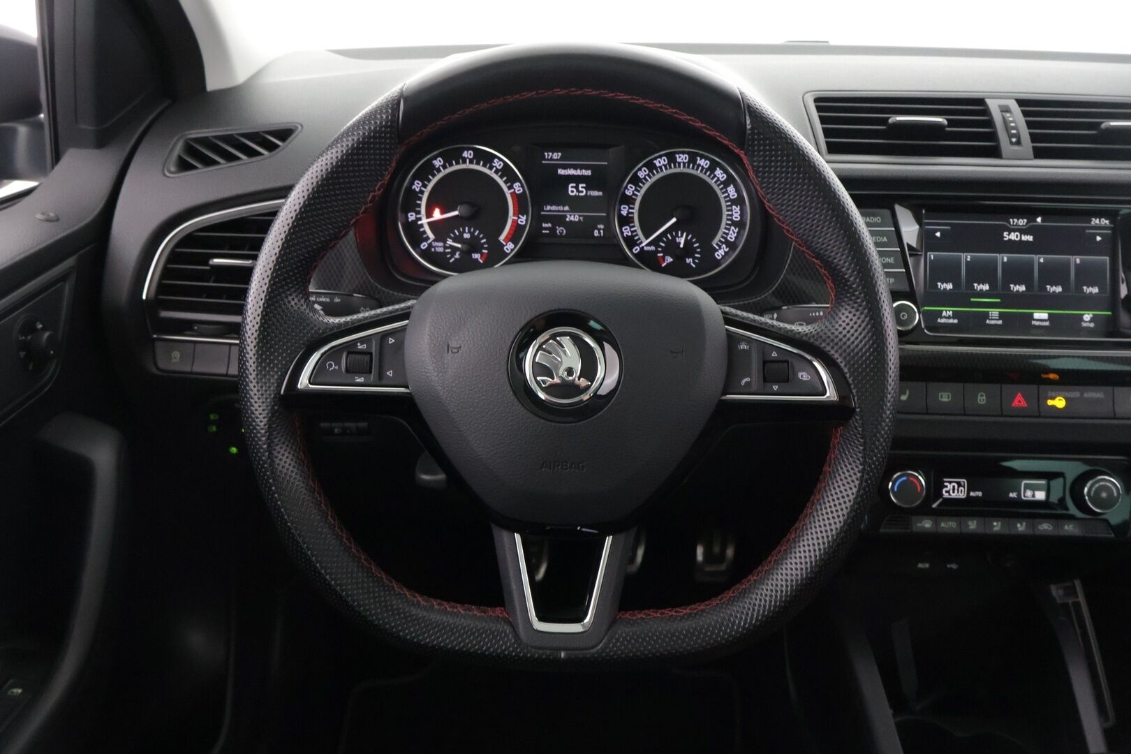 Skoda Fabia 2017 1,2 TSI 110 Monte Carlo *Lohko ja sisälämm. / Tutkat / Kessy / SmartLink / Vakkari* - *Suomi-Auto / 2xrenkaat ja vanteet / Siisti yksilö*