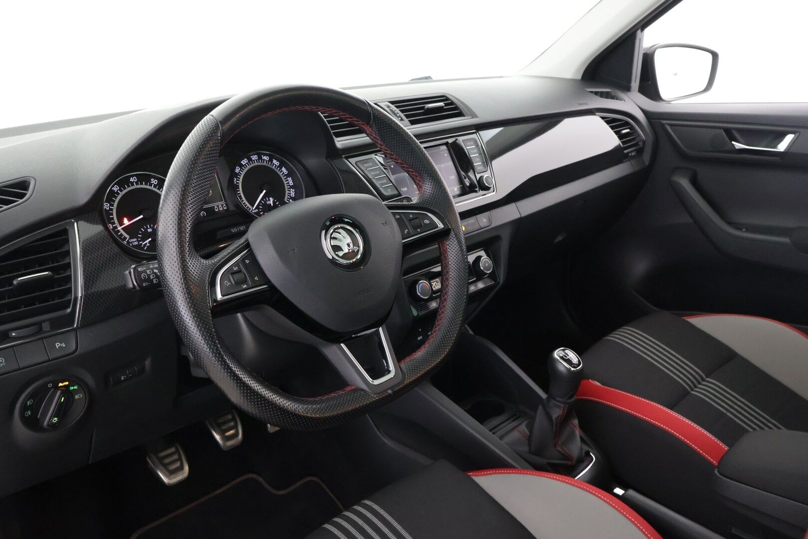 Skoda Fabia 2017 1,2 TSI 110 Monte Carlo *Lohko ja sisälämm. / Tutkat / Kessy / SmartLink / Vakkari* - *Suomi-Auto / 2xrenkaat ja vanteet / Siisti yksilö*