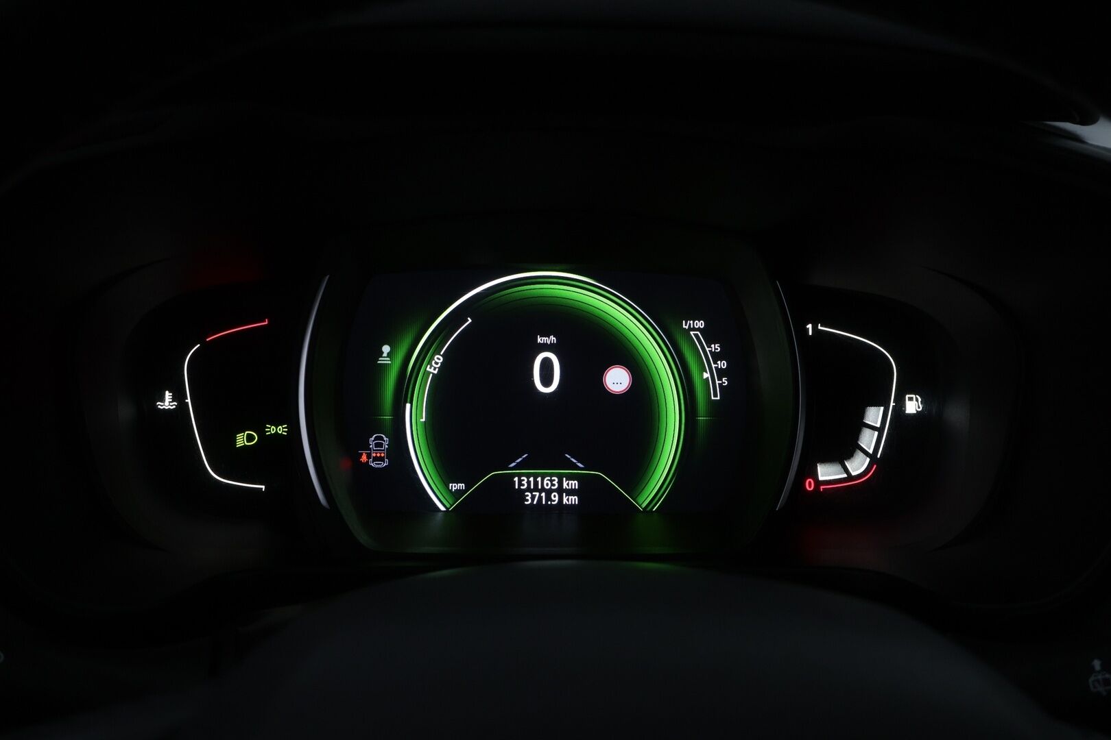 Renault Kadjar 2017 Energy TCe 130 Zen * Vakkari / Puolinahkasisusta / Lohkolämmitin / Digimittari / Peruutustutkat / 2x Renkaat - Juuri tullut Tampereelle!