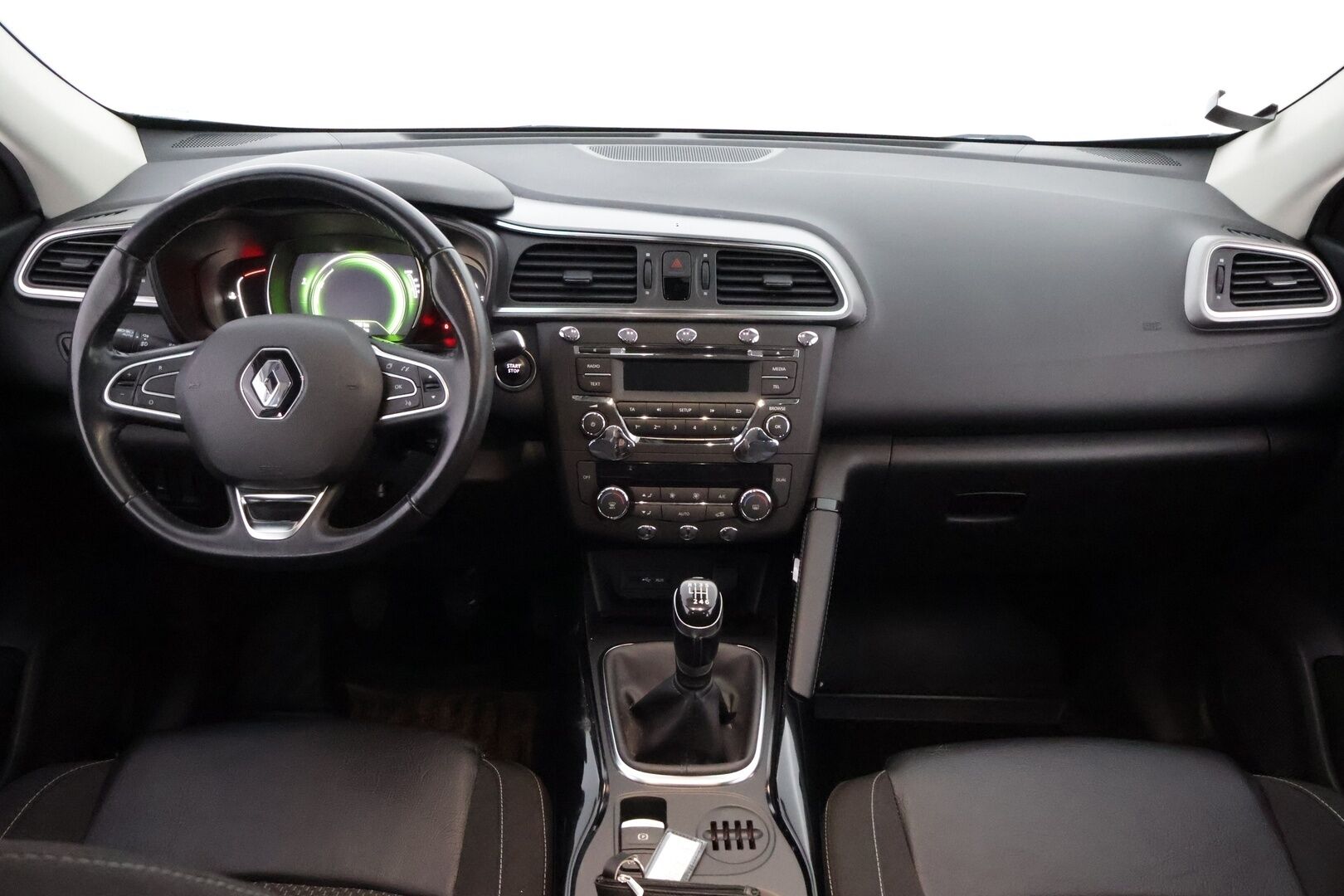 Renault Kadjar 2017 Energy TCe 130 Zen * Vakkari / Puolinahkasisusta / Lohkolämmitin / Digimittari / Peruutustutkat / 2x Renkaat - Juuri tullut Tampereelle!