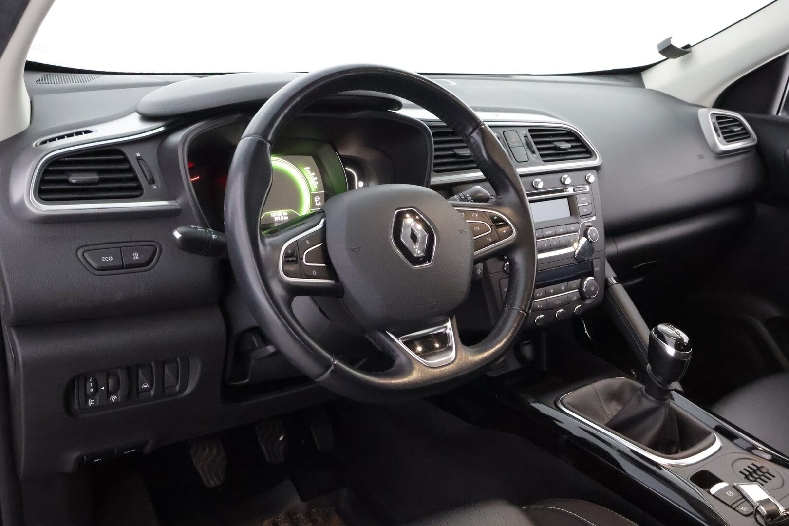 Renault Kadjar 2017 Energy TCe 130 Zen * Vakkari / Puolinahkasisusta / Lohkolämmitin / Digimittari / Peruutustutkat / 2x Renkaat - Juuri tullut Tampereelle!