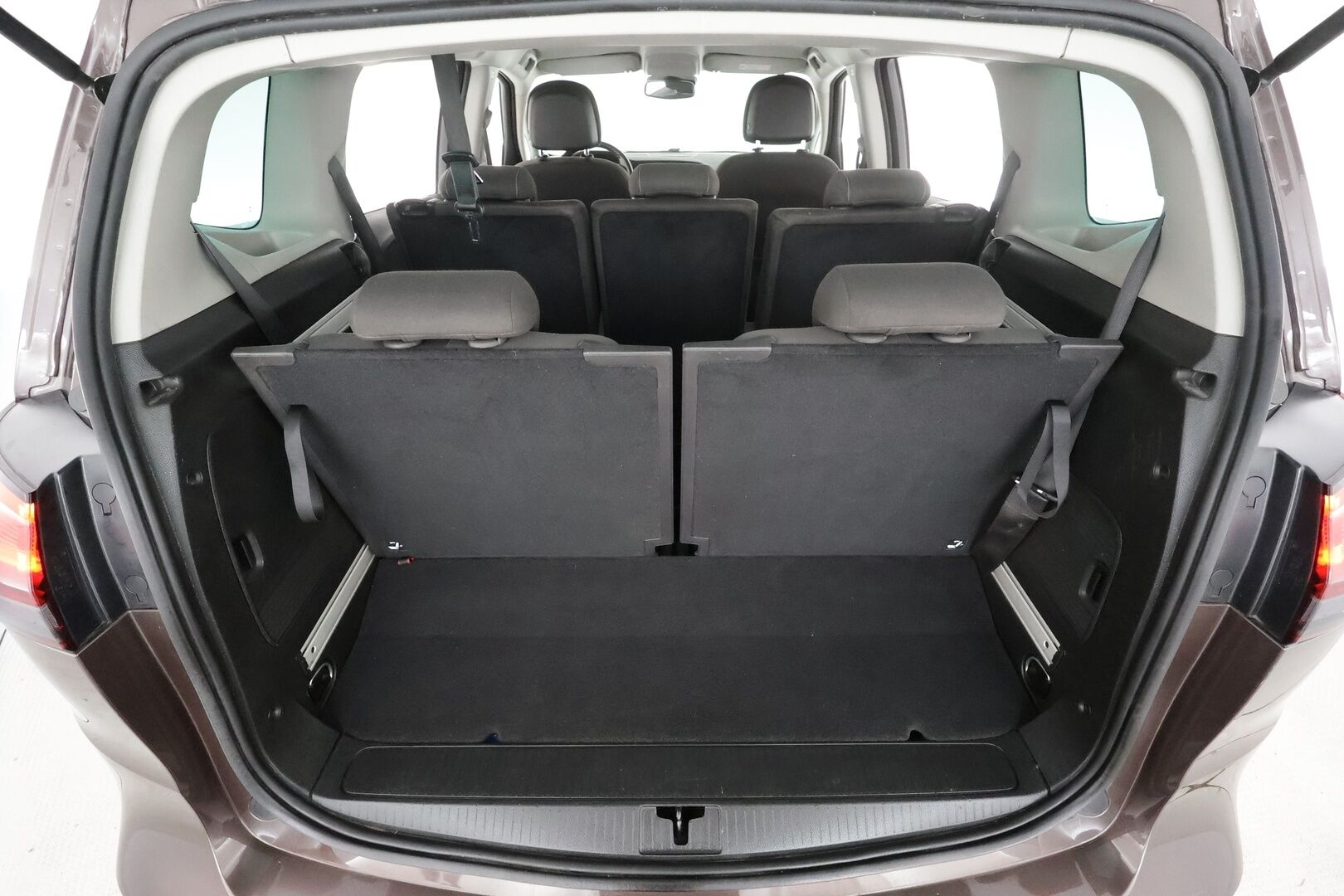 Opel Zafira 2018 Enjoy 1,4 Turbo ecoFLEX 103kW MT6 7-paik * Matrix-LED / P.kamera / Vakkari / Sportpenkit / Bluetooth / Ratinlämmitys * - Suomi-auto / Kahdet renkaat - Osta nyt, maksa vasta ensi vuonna