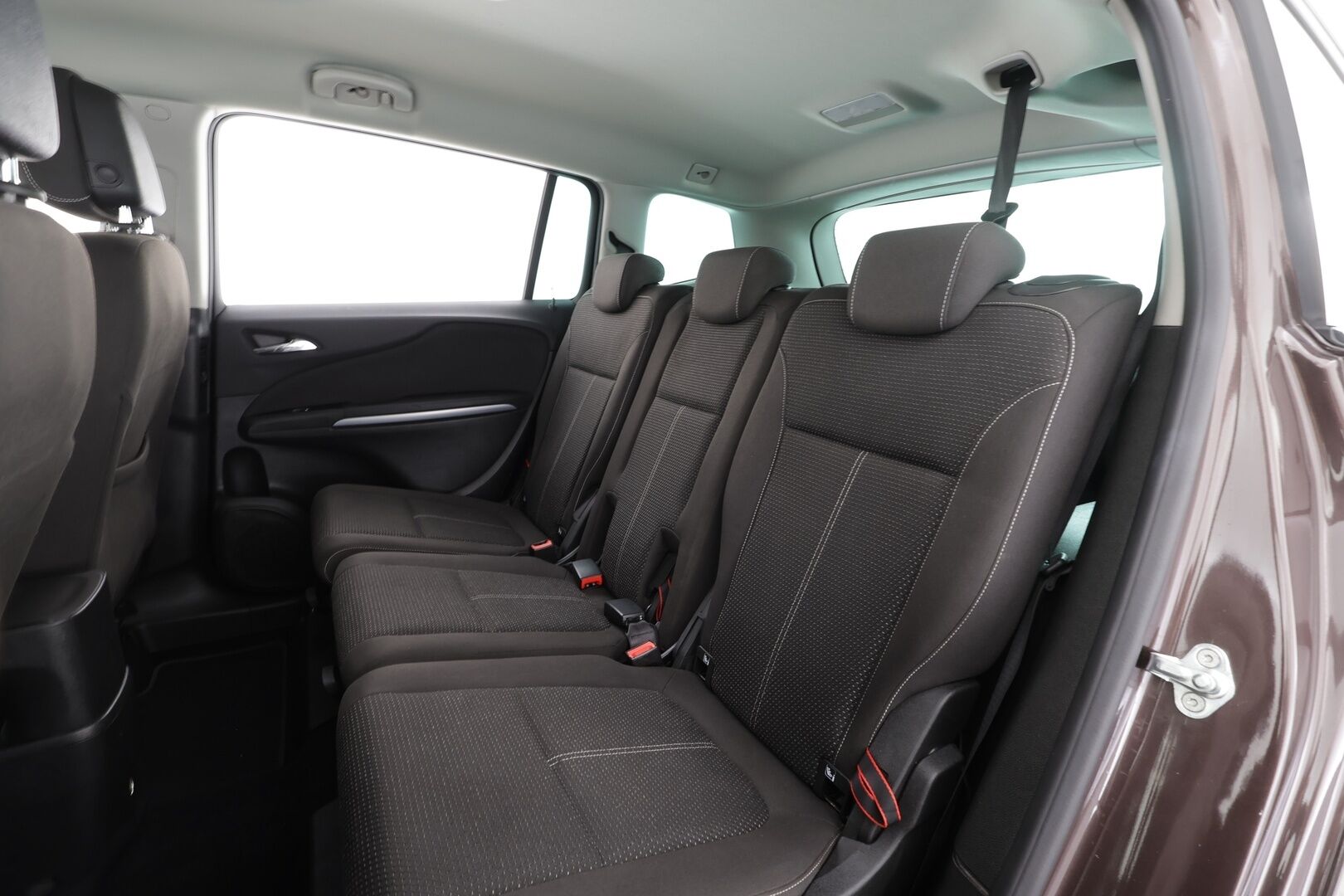 Opel Zafira 2018 Enjoy 1,4 Turbo ecoFLEX 103kW MT6 7-paik * Matrix-LED / P.kamera / Vakkari / Sportpenkit / Bluetooth / Ratinlämmitys * - Suomi-auto / Kahdet renkaat - Osta nyt, maksa vasta ensi vuonna