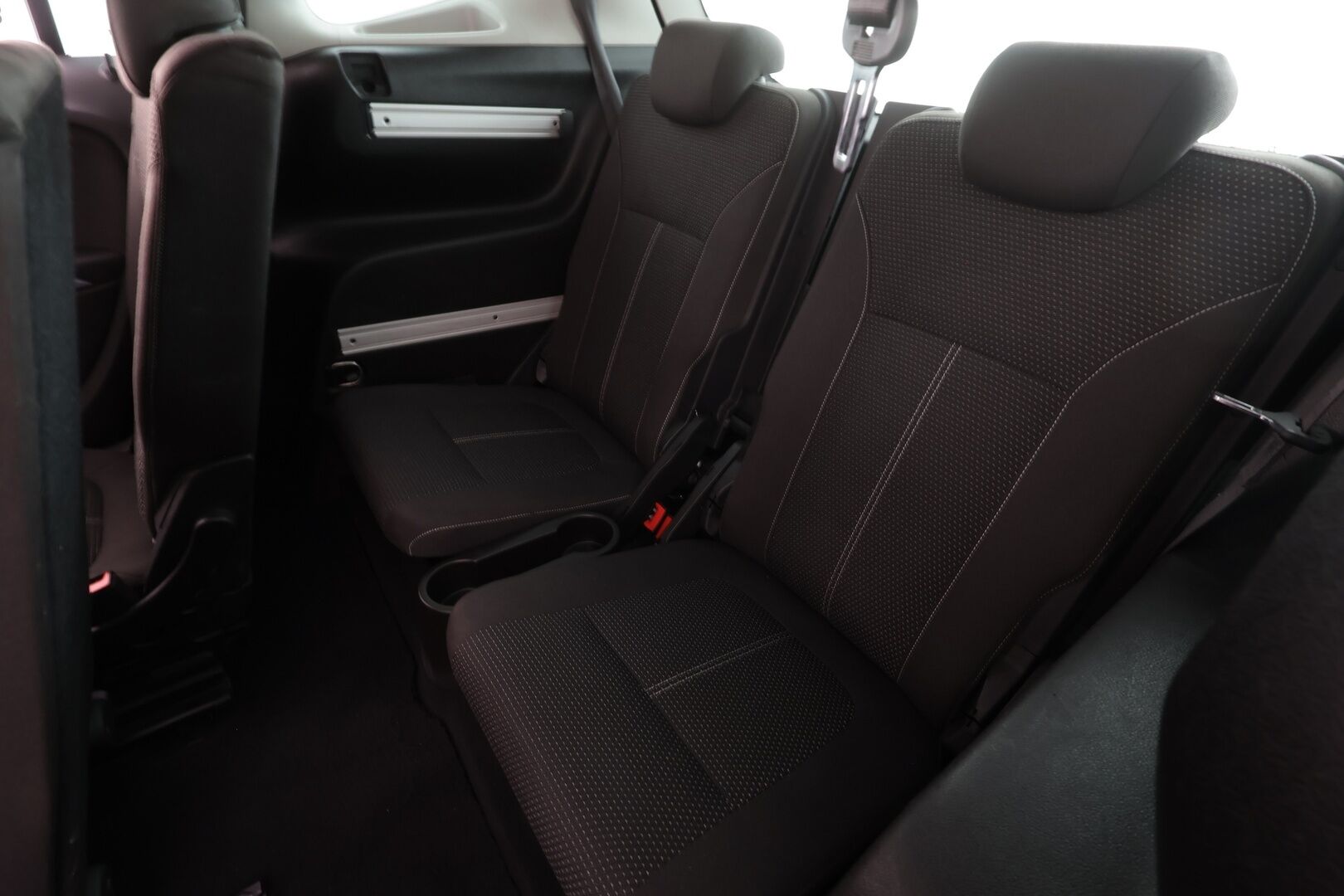 Opel Zafira 2018 Enjoy 1,4 Turbo ecoFLEX 103kW MT6 7-paik * Matrix-LED / P.kamera / Vakkari / Sportpenkit / Bluetooth / Ratinlämmitys * - Suomi-auto / Kahdet renkaat - Osta nyt, maksa vasta ensi vuonna