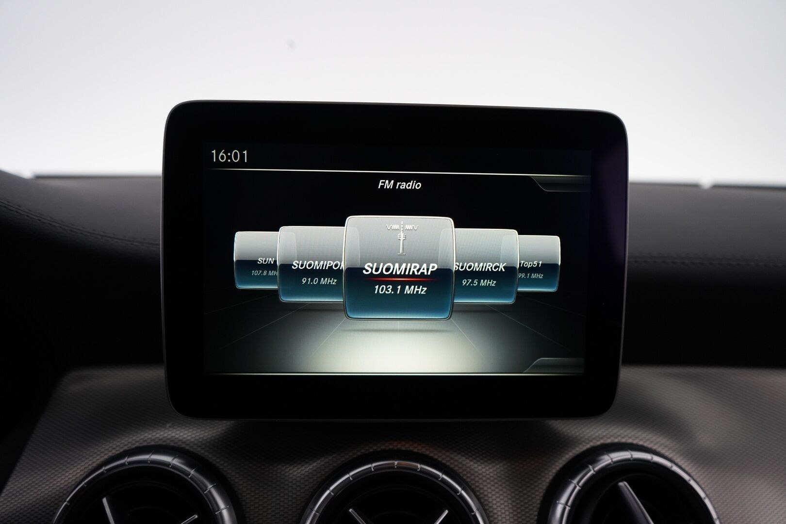 Mercedes-Benz CLA 2016 250 4Matic A Shooting Brake Business AMG *Panorama / Webasto  / Äänentoisto / Nahat / Muistipenkit / Kamera* - Säntilliset huollot / Kahdet renkaat AMG vantein