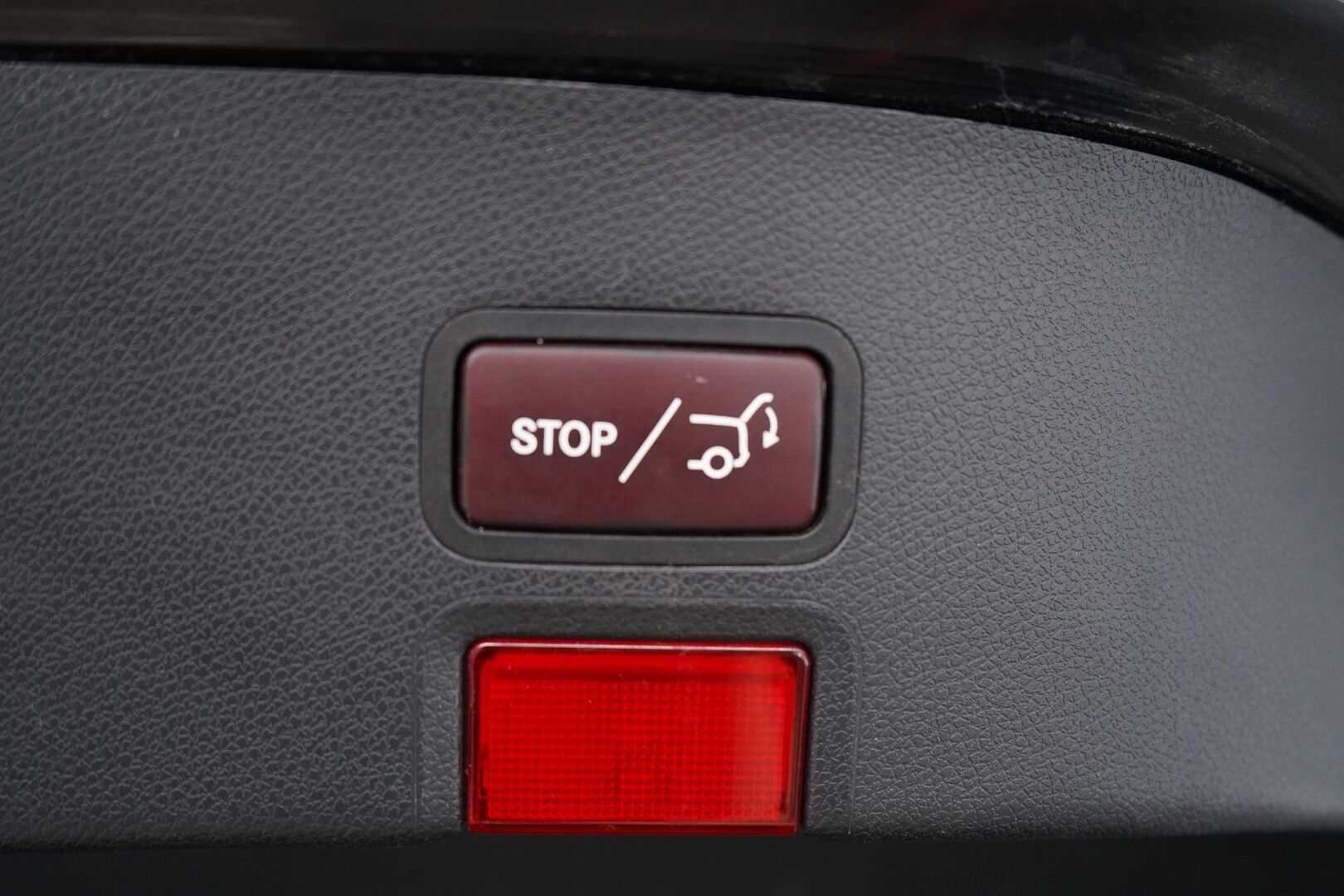 Mercedes-Benz CLA 2016 250 4Matic A Shooting Brake Business AMG *Panorama / Webasto  / Äänentoisto / Nahat / Muistipenkit / Kamera* - Säntilliset huollot / Kahdet renkaat AMG vantein