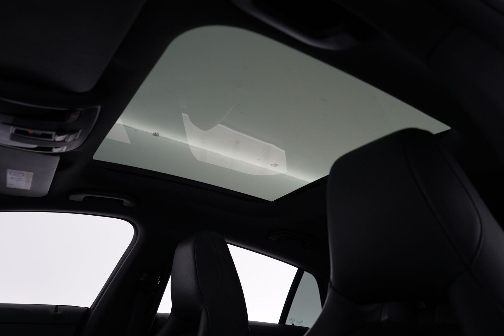 Mercedes-Benz CLA 2016 250 4Matic A Shooting Brake Business AMG *Panorama / Webasto  / Äänentoisto / Nahat / Muistipenkit / Kamera* - Säntilliset huollot / Kahdet renkaat AMG vantein