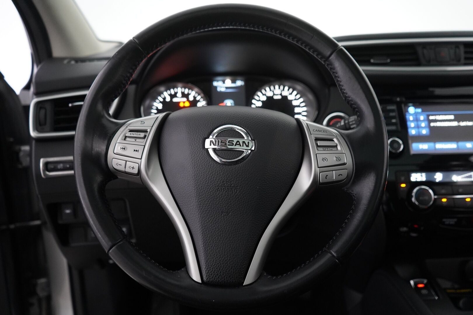 Nissan Qashqai 2017 DIG-T 115 N-Connecta 2WD 6M/T Glass roof - Lasikattto | 360 kamera | Vakkari | Suomi-auto | Hyvät huollot