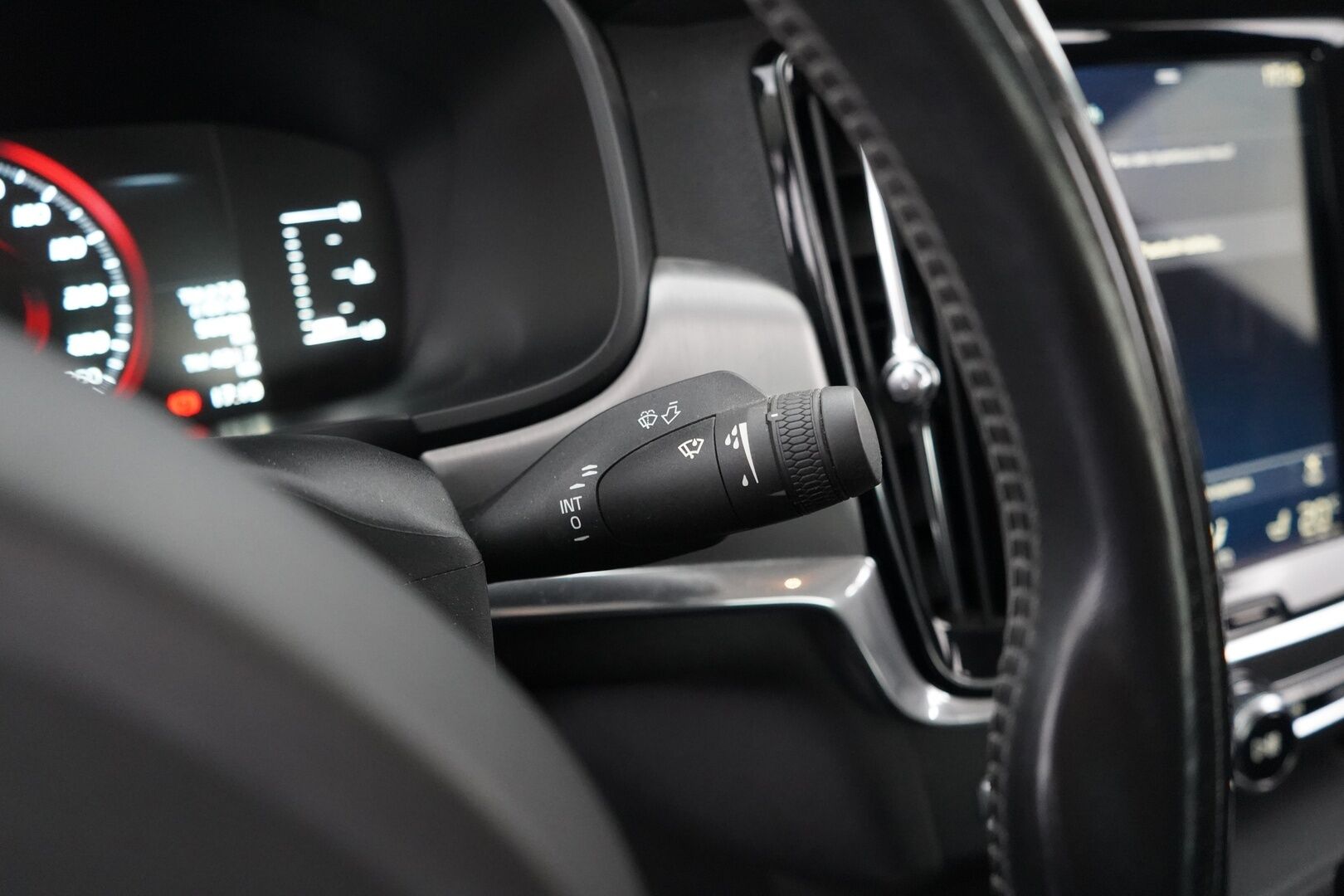 Volvo S90 2017 D3 Momentum aut - | ACC | Webasto | Koukku | Nahkasisusta | Pilot assist | Keyless | Suomi-auto | Kahdet renkaat | Hyvin huollettu / EI Adblue |