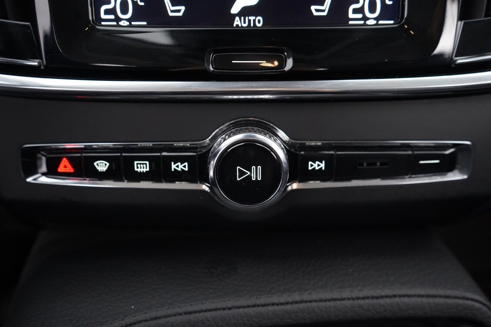 Volvo S90 2017 D3 Momentum aut - | ACC | Webasto | Koukku | Nahkasisusta | Pilot assist | Keyless | Suomi-auto | Kahdet renkaat | Hyvin huollettu / EI Adblue |