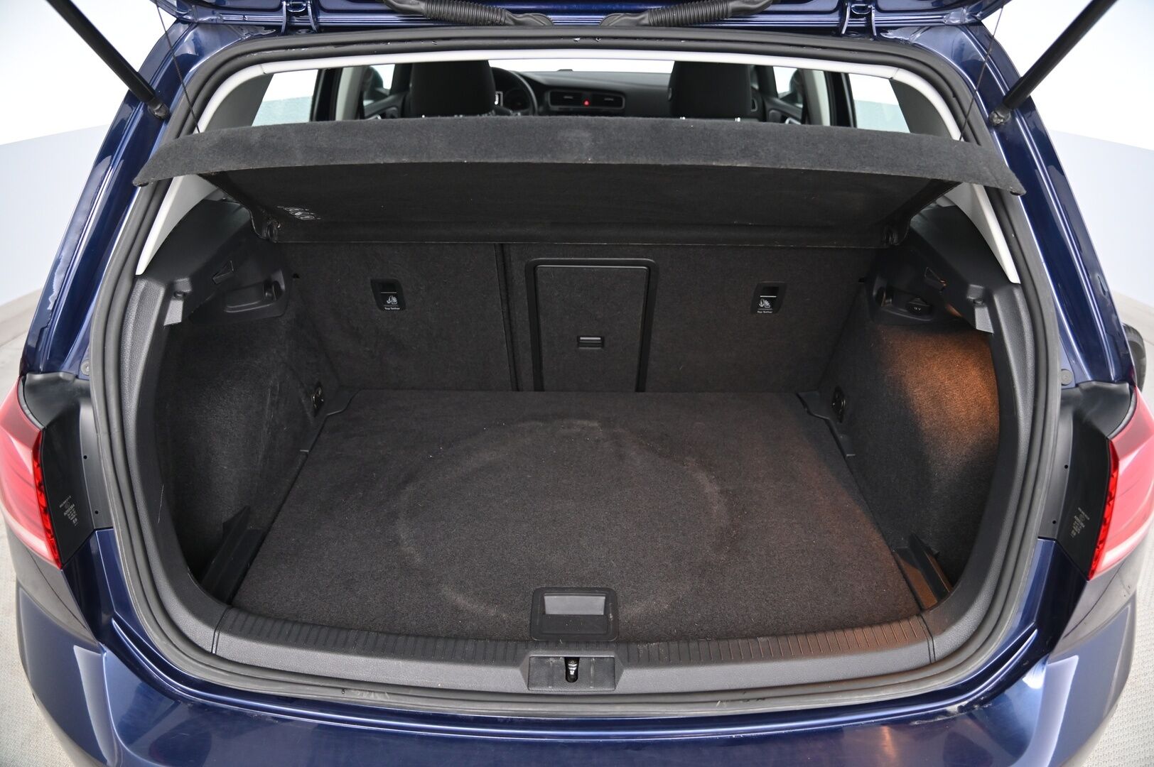 Volkswagen Golf 2017 Comfortline 1,0 TSI 81 kW * ACC / P.kamera / Vetokoukku / Lohkolämmitin * - Kahdet alumiinivanteet / Suomi-auto - HULLUT AVAJAISHULINAT KORKOTARJOUS 3,29 %