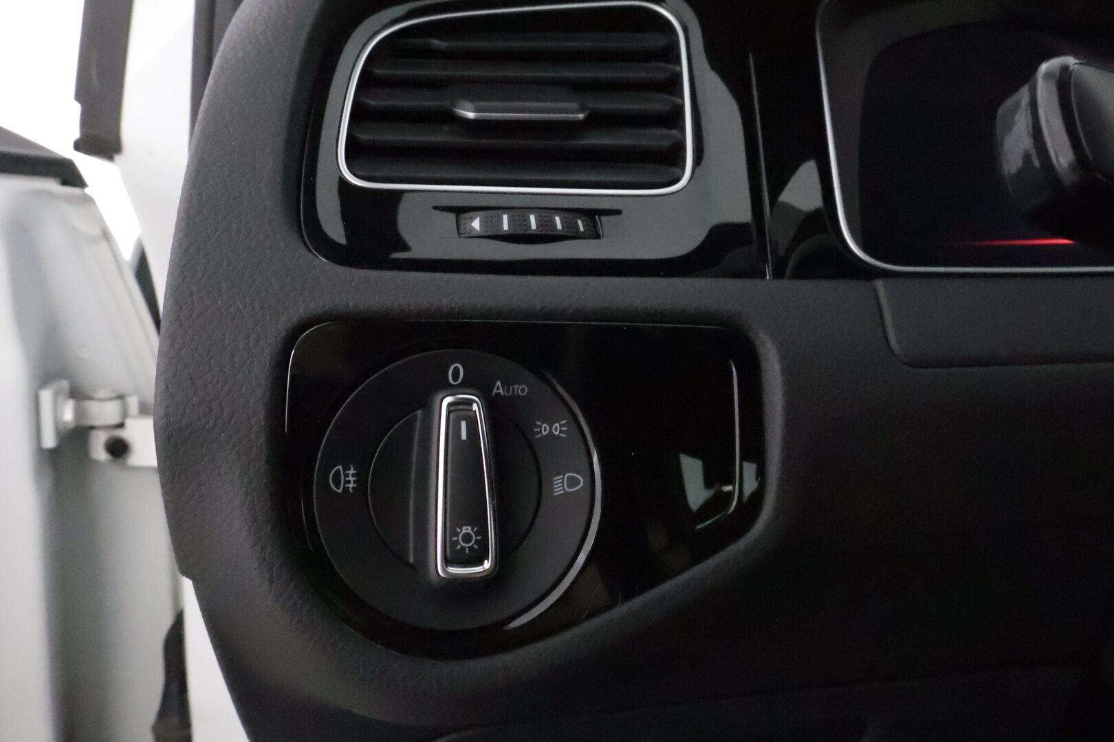 Volkswagen Golf 2017 GTI 2,0 TSI 169 kW (230 hv) * 1OM Suomiauto / DynAudio / Adapt.Vakkari / Peruutuskamera / Merkkihuollot / Digimittari - Juuri tullut Tampereelle!