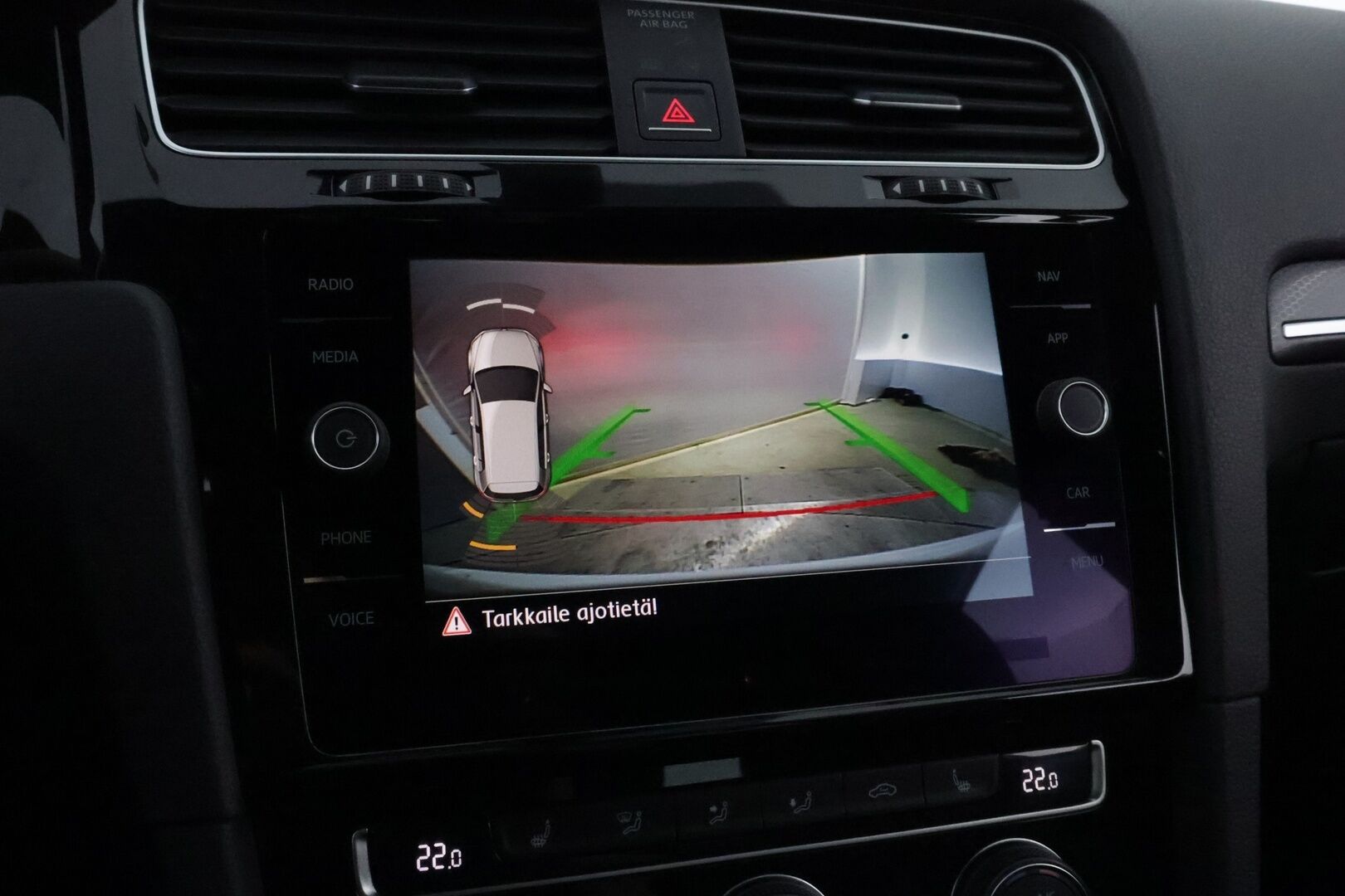 Volkswagen Golf 2017 GTI 2,0 TSI 169 kW (230 hv) * 1OM Suomiauto / DynAudio / Adapt.Vakkari / Peruutuskamera / Merkkihuollot / Digimittari - Juuri tullut Tampereelle! - HULLUT AVAJAISHULINAT KORKOTARJOUS 3,29 %