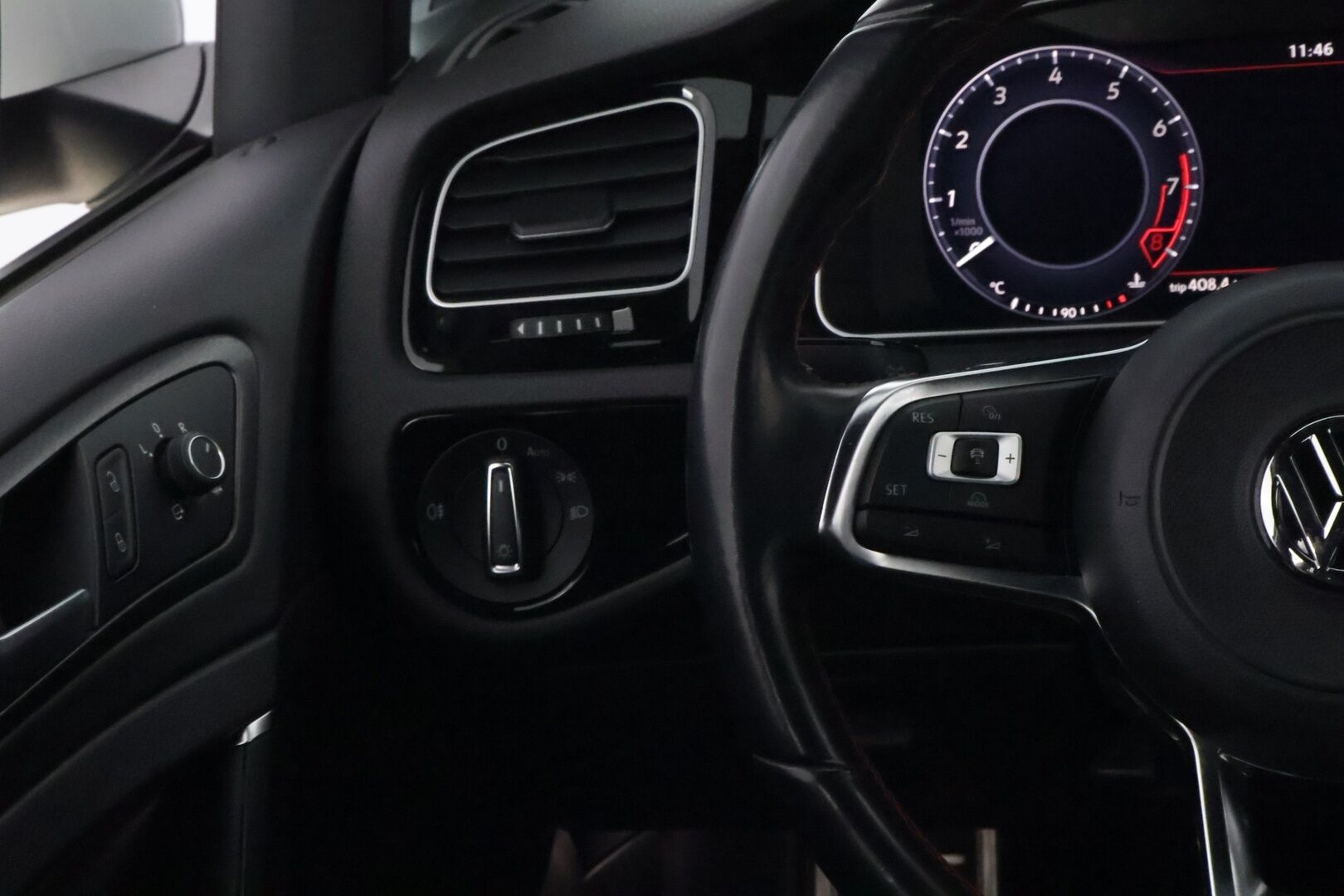 Volkswagen Golf 2017 GTI 2,0 TSI 169 kW (230 hv) * 1OM Suomiauto / DynAudio / Adapt.Vakkari / Peruutuskamera / Merkkihuollot / Digimittari - Juuri tullut Tampereelle! - HULLUT AVAJAISHULINAT KORKOTARJOUS 3,29 %