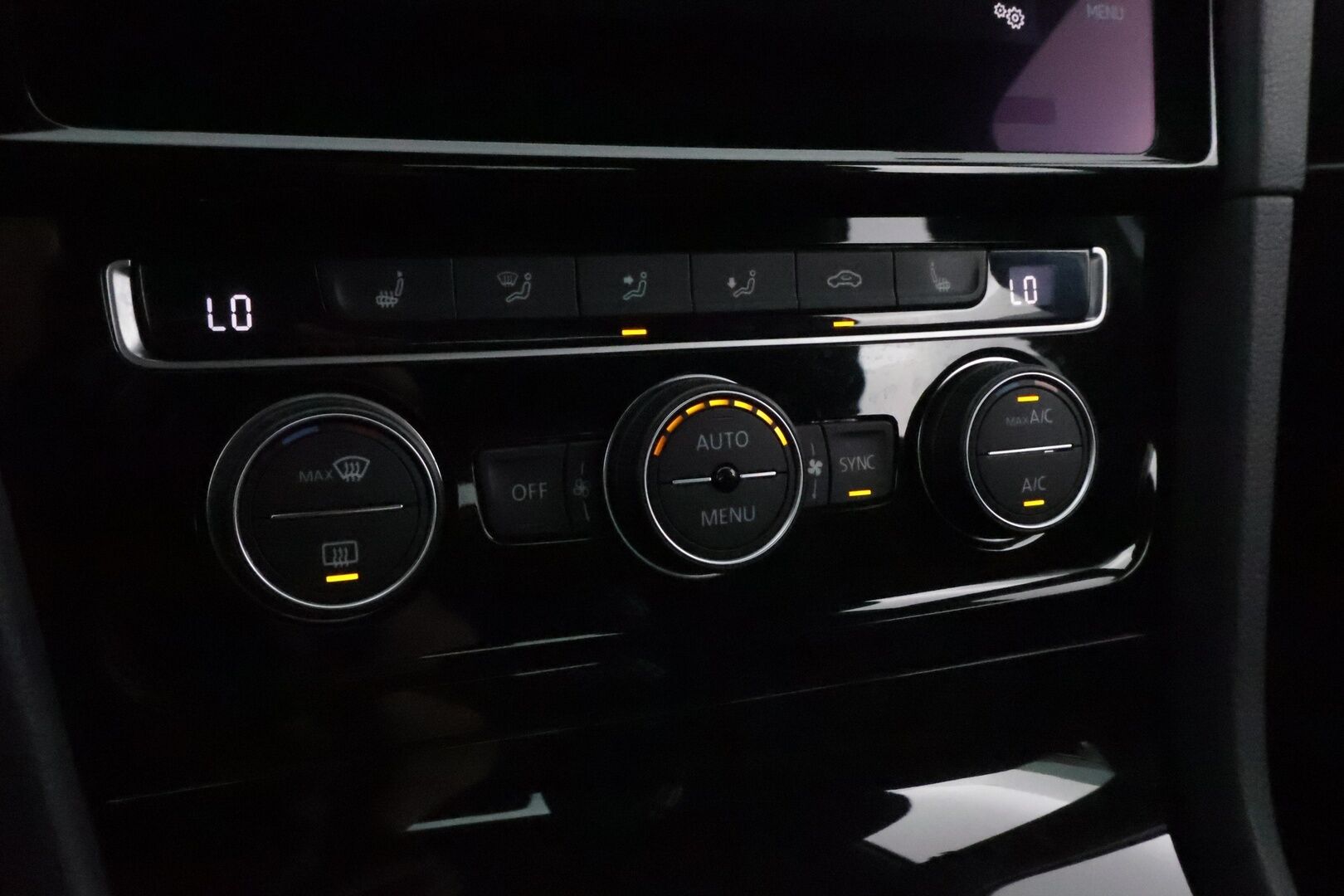 Volkswagen Golf 2017 GTI 2,0 TSI 169 kW (230 hv) * 1OM Suomiauto / DynAudio / Adapt.Vakkari / Peruutuskamera / Merkkihuollot / Digimittari - Juuri tullut Tampereelle! - HULLUT AVAJAISHULINAT KORKOTARJOUS 3,29 %