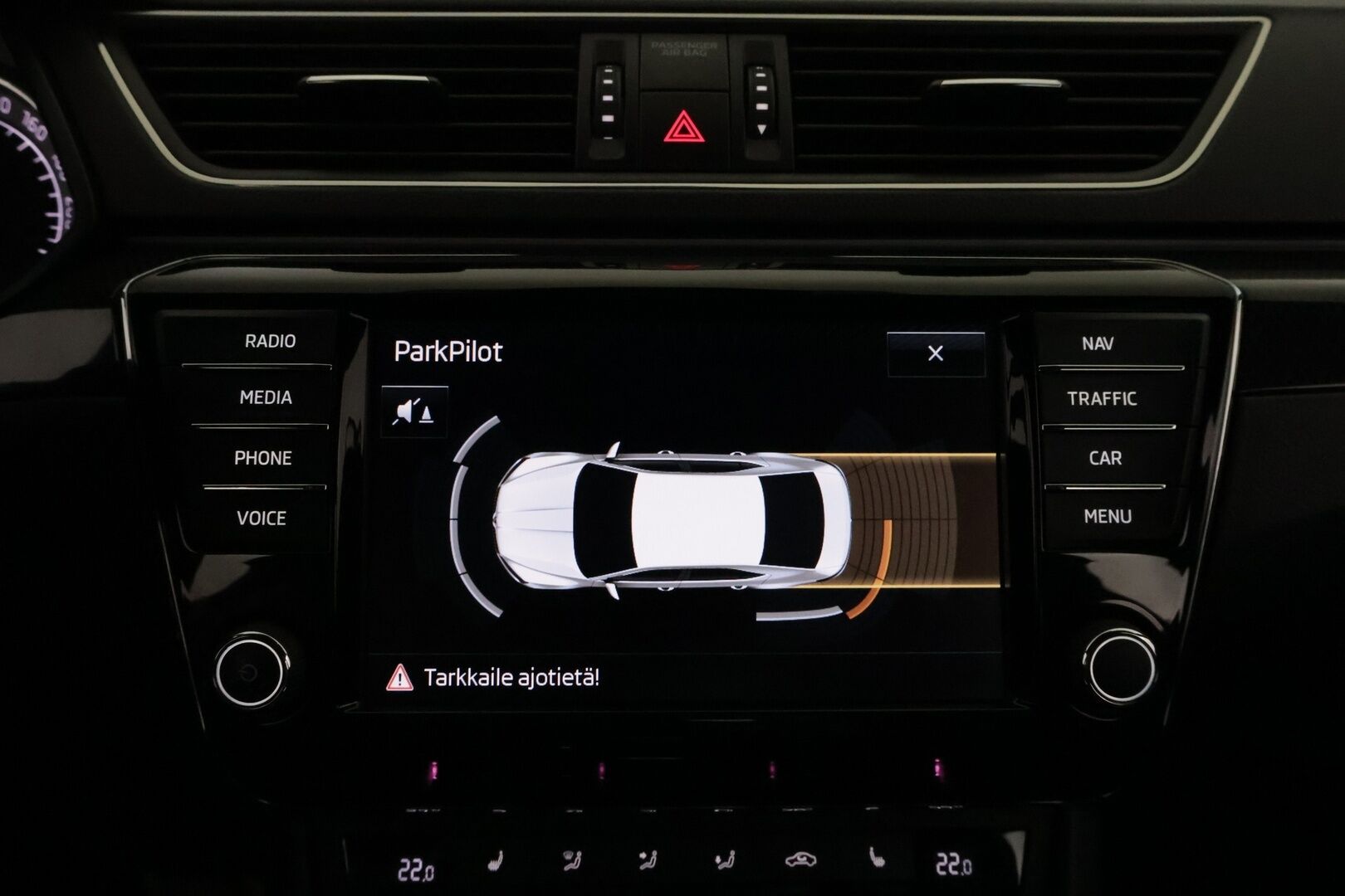 Skoda Superb 2017 2,0 TDI 190 4x4 SportLine DSG Autom. * Webasto / Adapt.Vakkari / Canton / Vetokoukku / Nahka-Alcantara / Adapt.LED - Supervarusteet / Hyvin huollettu / Juuri tullut Tampereelle!