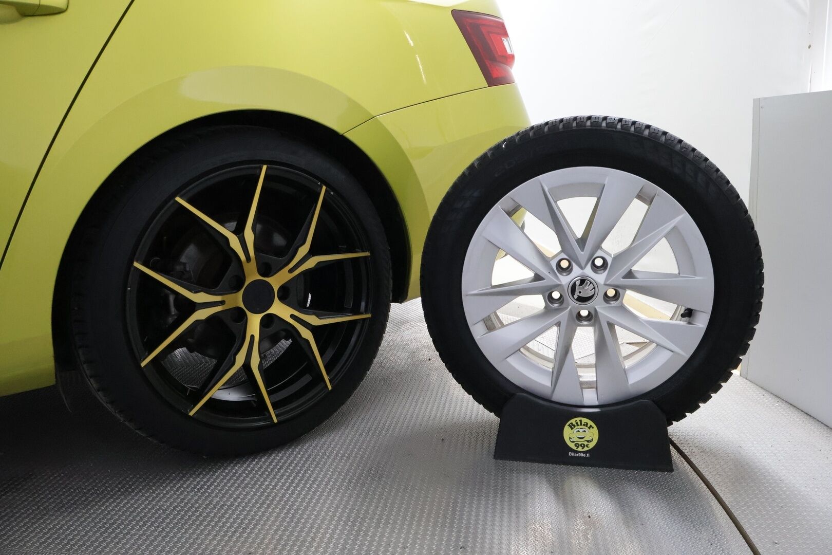 Skoda Superb 2017 2,0 TDI 190 4x4 SportLine DSG Autom. * Webasto / Adapt.Vakkari / Canton / Vetokoukku / Nahka-Alcantara / Adapt.LED - Supervarusteet / Hyvin huollettu / Juuri tullut Tampereelle!