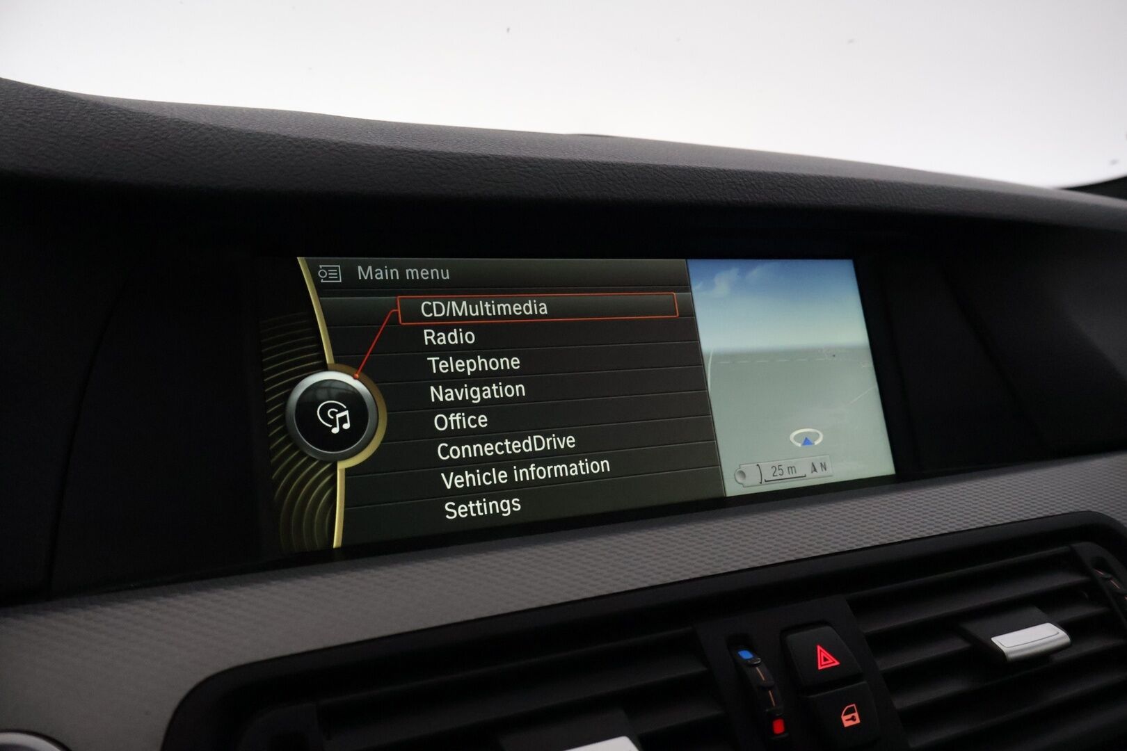 BMW 530 2011 xDrive A F11 Touring M-Sport - YritysOutlet - Myydään vain yrityksille - Todella siistikuntoinen! / BC-Racing alustasarja