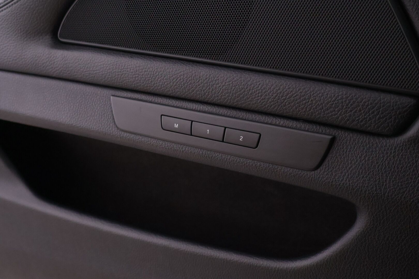 BMW 530 2011 xDrive A F11 Touring M-Sport - YritysOutlet - Myydään vain yrityksille - Todella siistikuntoinen! / BC-Racing alustasarja