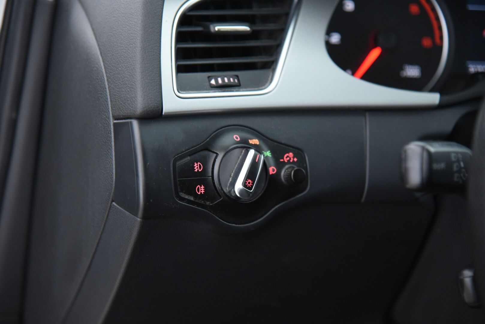 Audi A4 2009 A4 Farmari / Myydään huutokaupat.com:ssa! - Myydään vain huutokaupat.com:ssa!