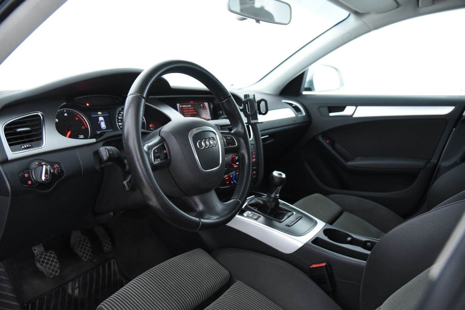 Audi A4 2009 A4 Farmari / Myydään huutokaupat.com:ssa! - Myydään vain huutokaupat.com:ssa!
