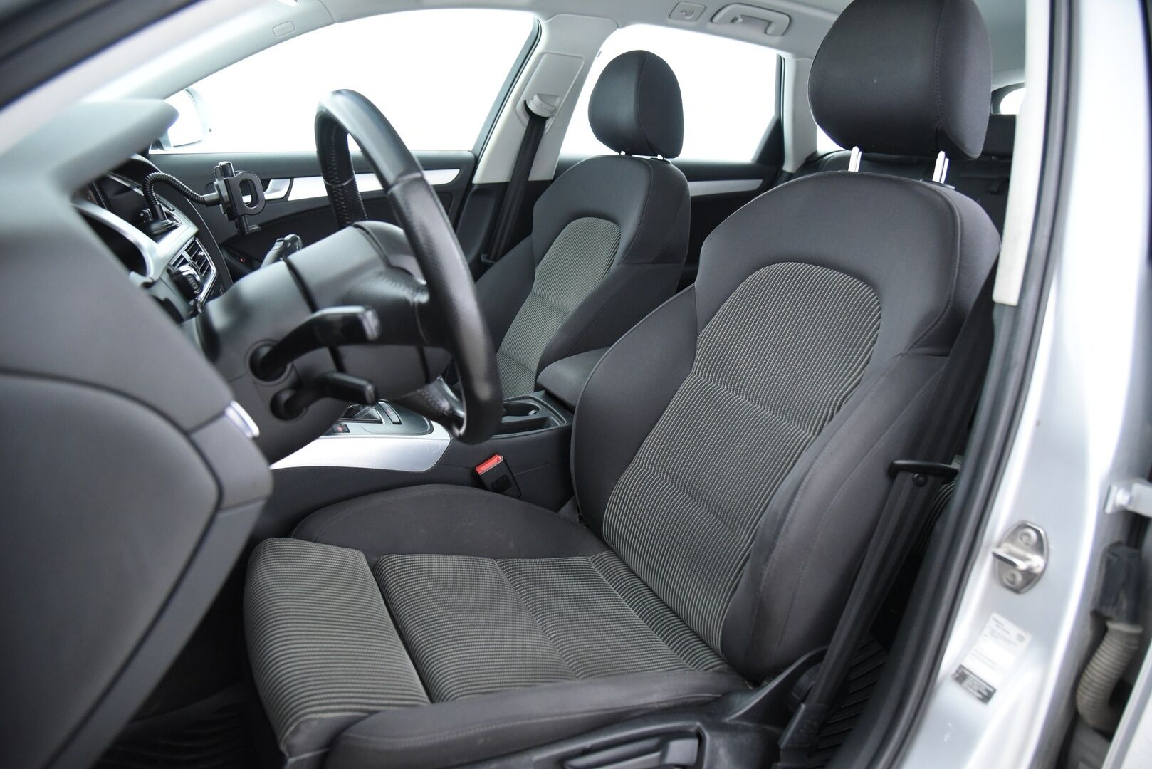 Audi A4 2009 A4 Farmari / Myydään huutokaupat.com:ssa! - Myydään vain huutokaupat.com:ssa!