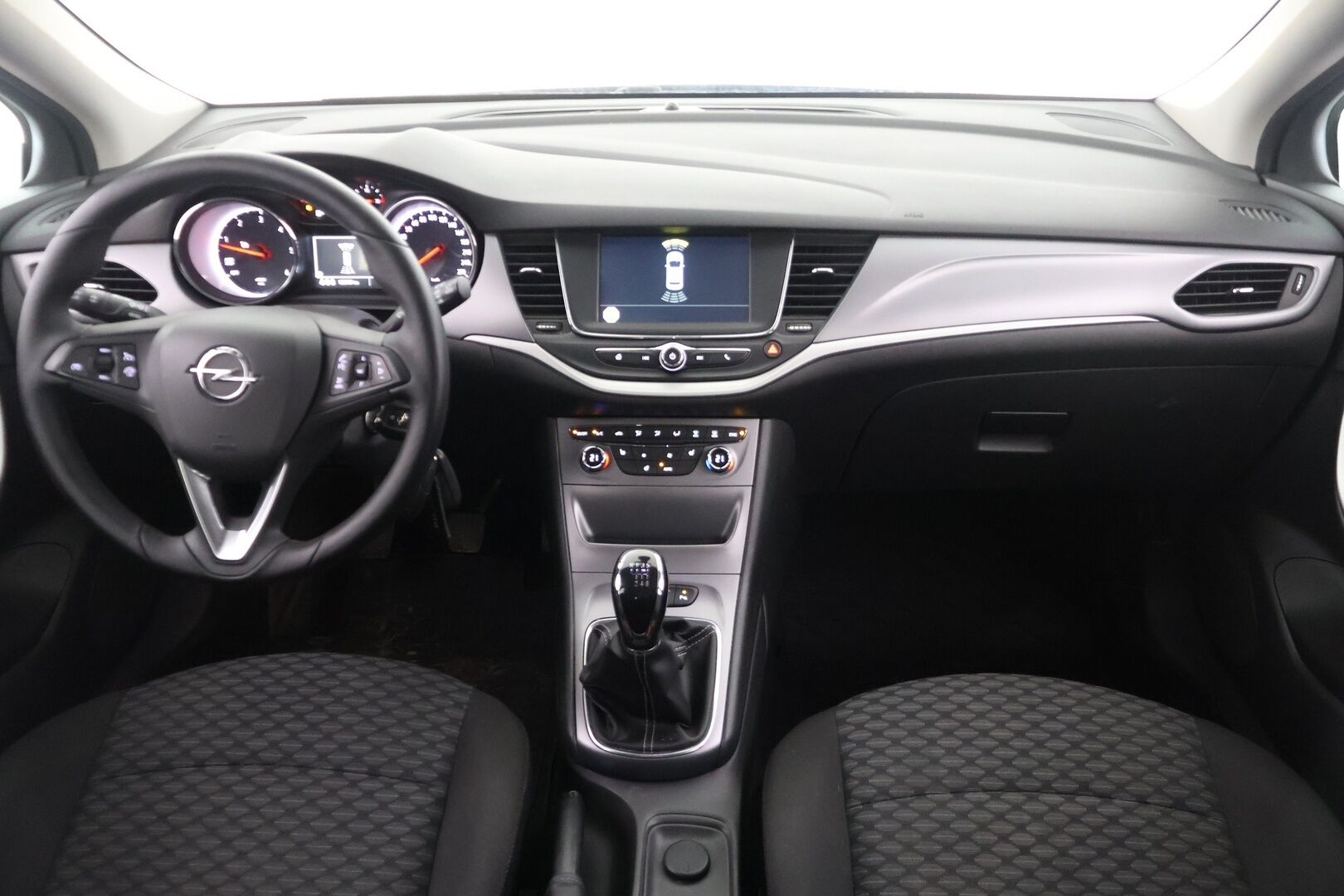 Opel Astra 2017 Sports Tourer Enjoy 1,6 CDTI ecoFLEX Start/Stop 81kW MT6 * Webasto / Vakkari / P.tutkat / 2xRenkaat * - *Suomi-auto / Ei Adblue-järjestelmää*