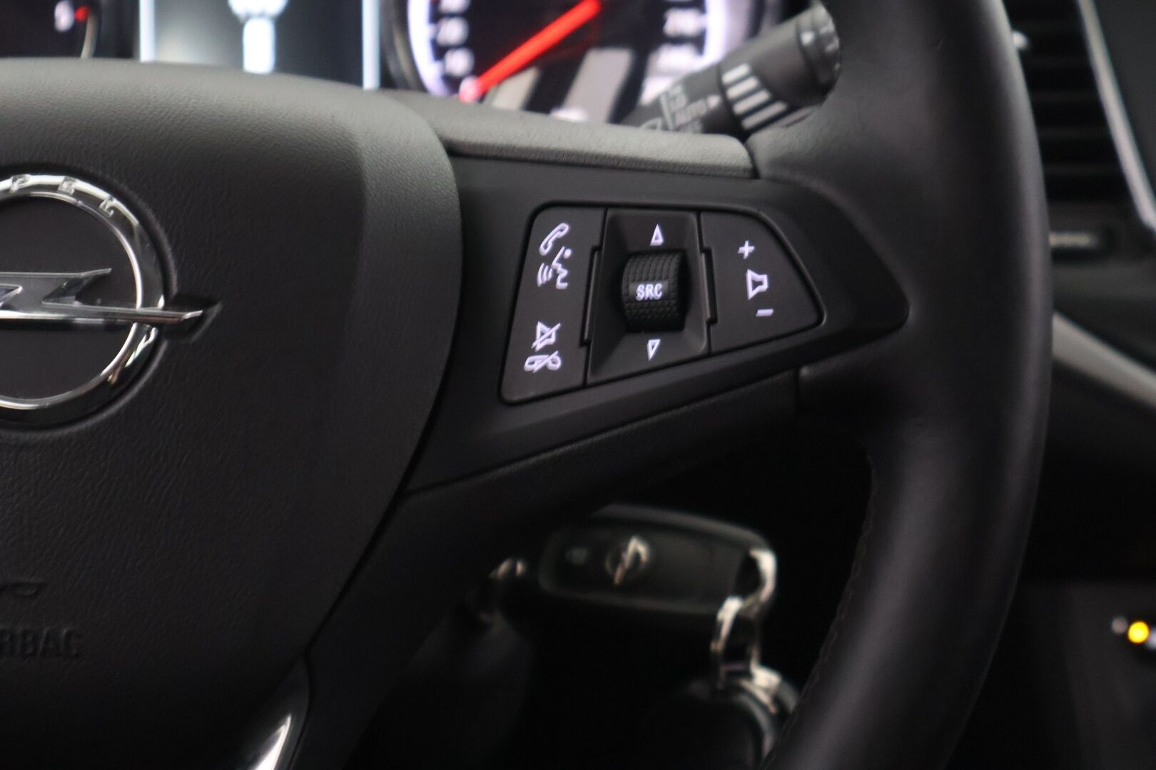 Opel Astra 2017 Sports Tourer Enjoy 1,6 CDTI ecoFLEX Start/Stop 81kW MT6 * Webasto / Vakkari / P.tutkat / 2xRenkaat * - *Suomi-auto / Ei Adblue-järjestelmää* - HULLUT AVAJAISHULINAT KORKOTARJOUS 3,29 %