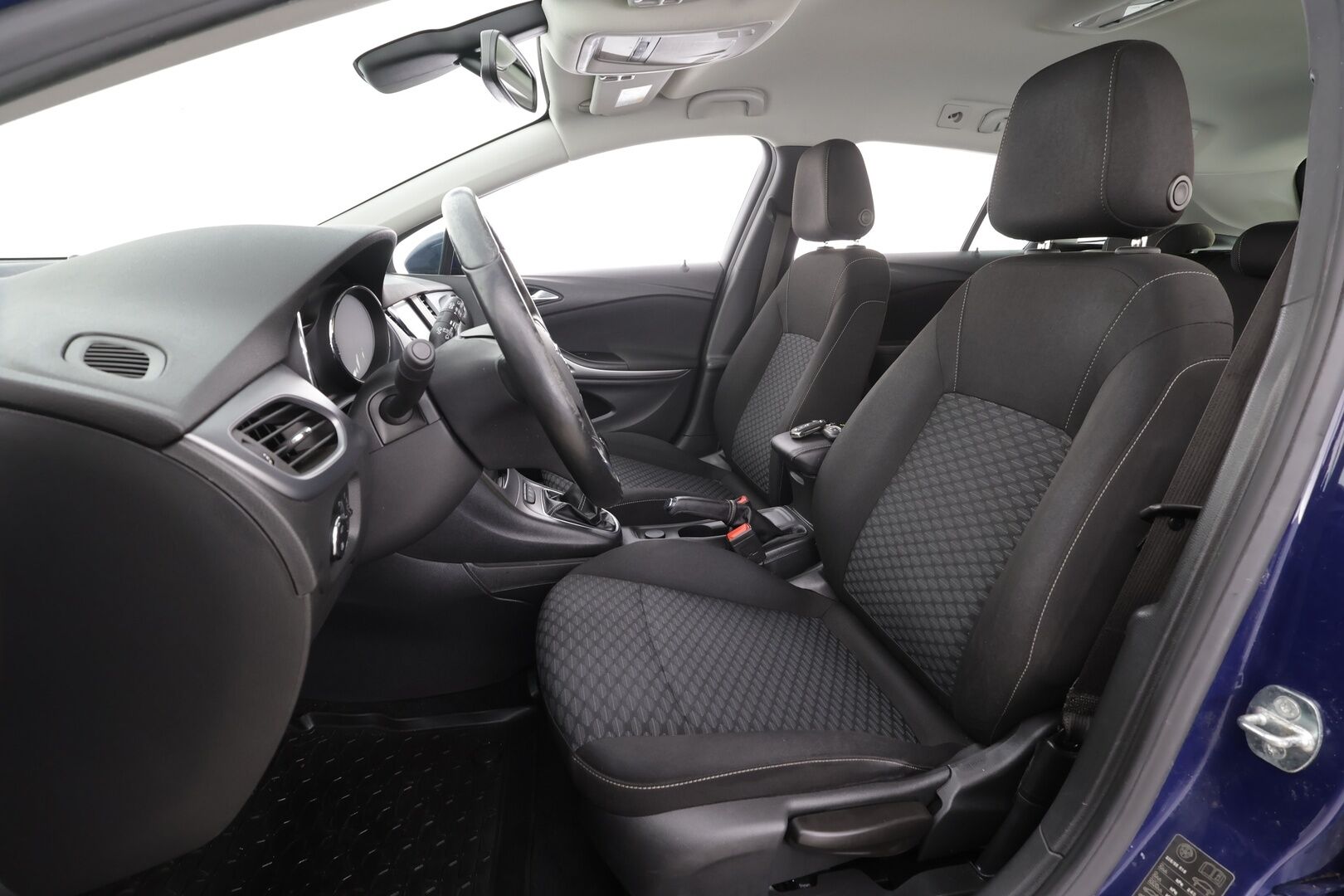 Opel Astra 2017 Sports Tourer Enjoy 1,6 CDTI ecoFLEX Start/Stop 81kW MT6 * Webasto / Vakkari / P.tutkat / 2xRenkaat * - *Suomi-auto / Ei Adblue-järjestelmää*