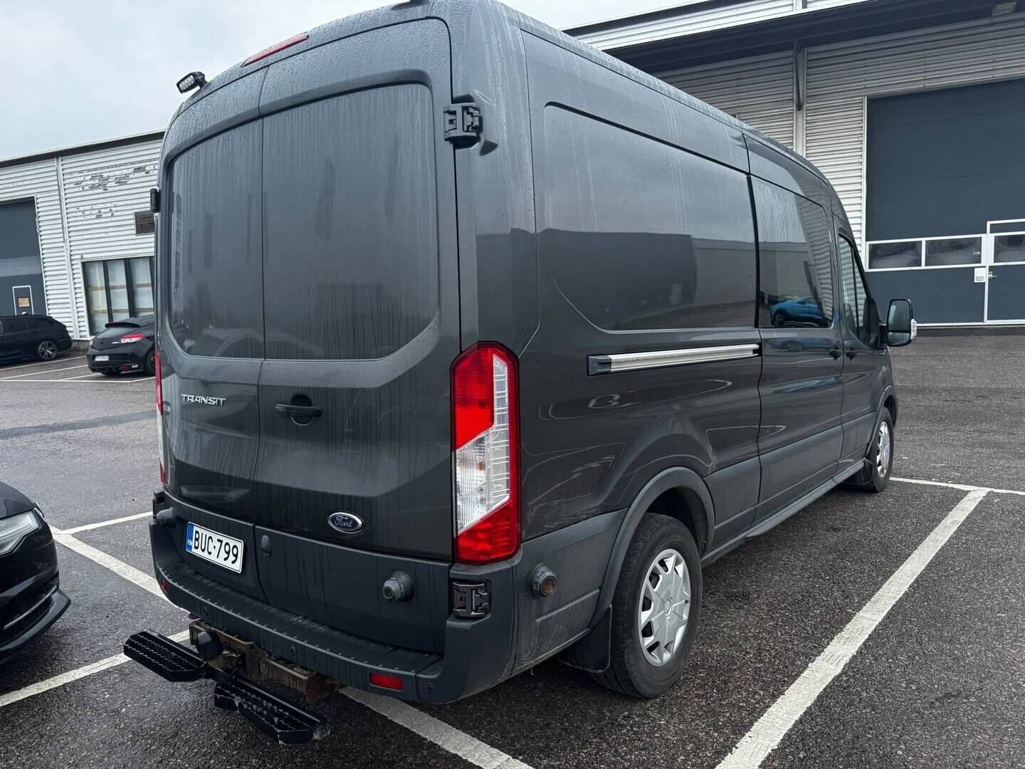 Ford Transit 2019 Van 350 2,0 TDCi 170 hv A6 5P Matkailuauto L3H2 - Suomiauto | Webasto | Koukku | Tamlans Sisusta | Mikro & Invertteri | Peruutuskamera | Nahka-Alcantara | 5-Paikkainen Matkailuauto | UPEA!