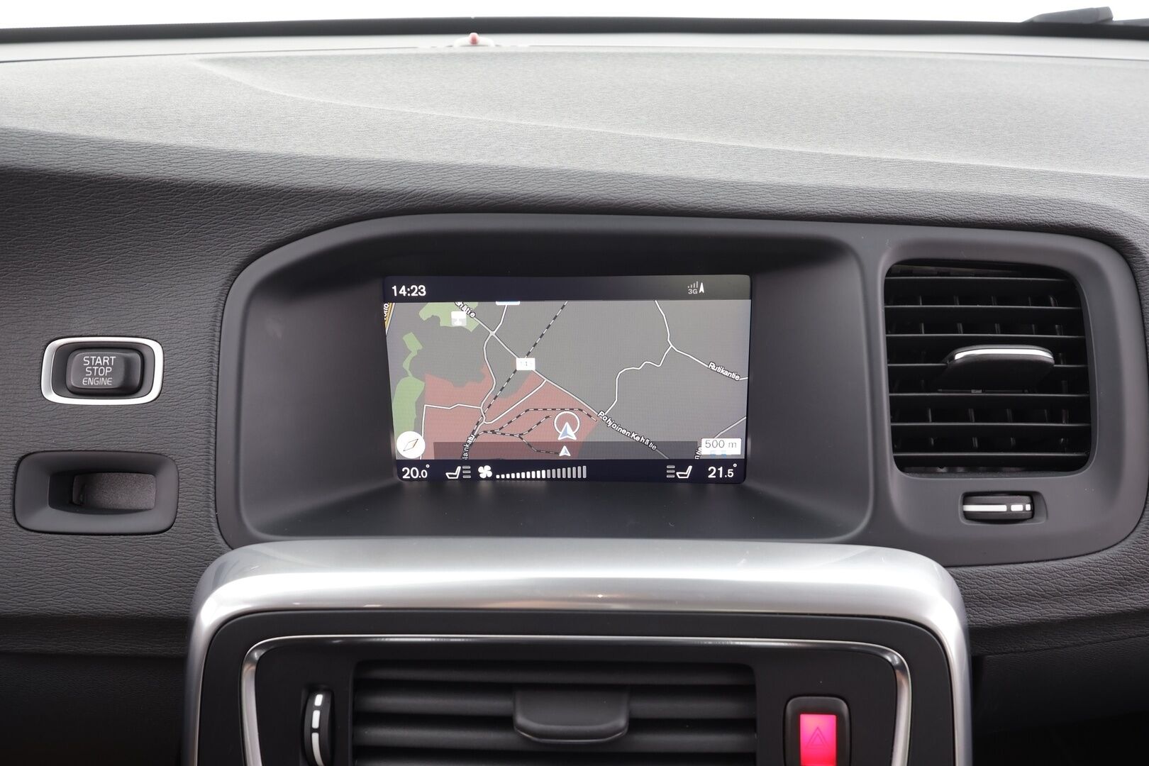 Volvo V60 2017 T3 Classic Summum aut - | Webasto | Muistipenkki | Nahkaverhoilu | Akt. xenon | Digimittari | Keyless | High Performance Audio | Navi | BT | Merkkihuollot | 2x renkaat aluin | 