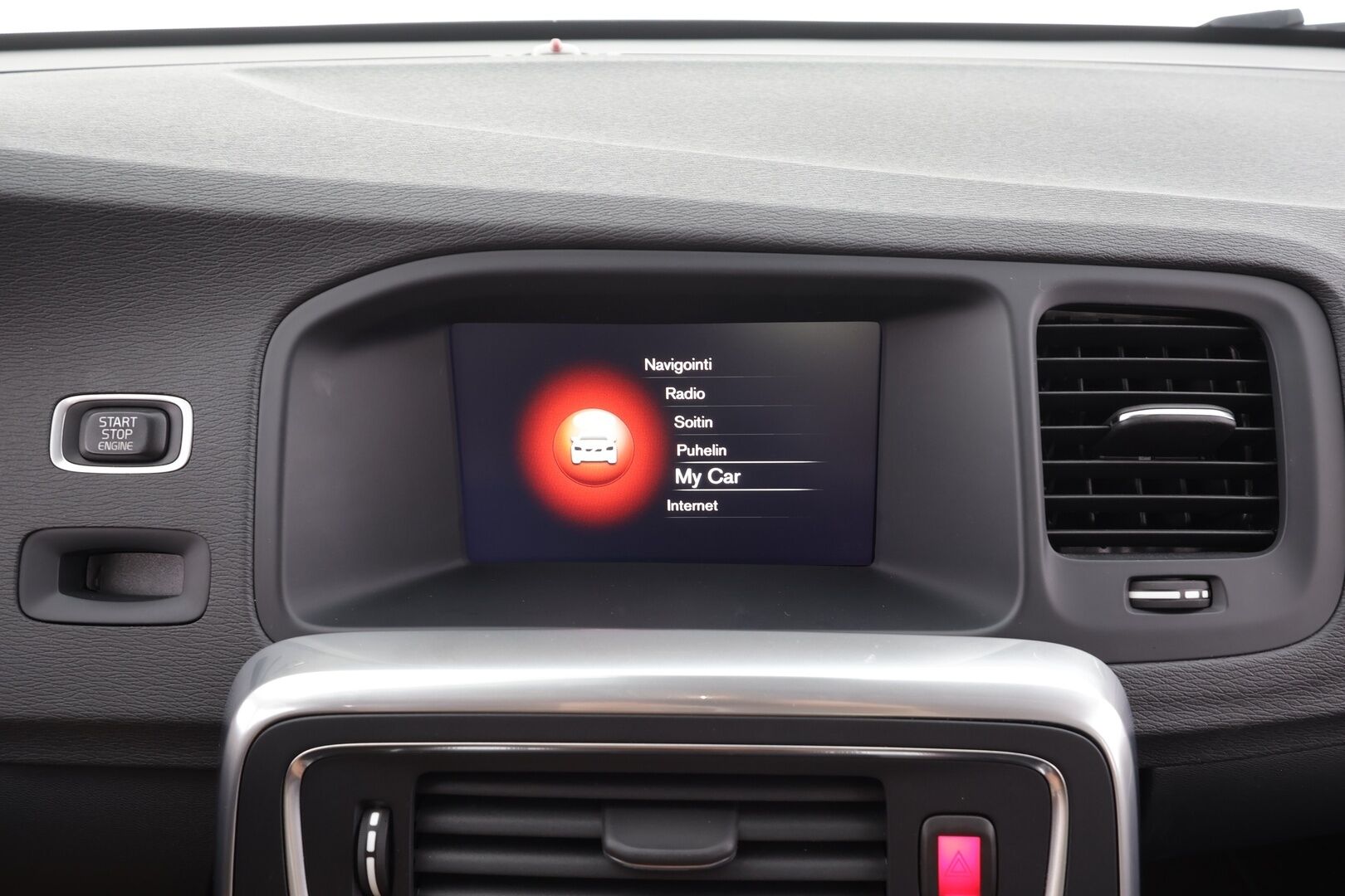 Volvo V60 2017 T3 Classic Summum aut - | Webasto | Muistipenkki | Nahkaverhoilu | Akt. xenon | Digimittari | Keyless | High Performance Audio | Navi | BT | Merkkihuollot | 2x renkaat aluin | 