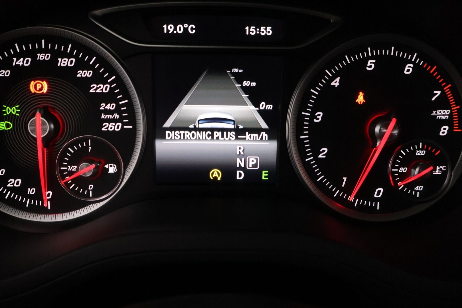 Mercedes-Benz B 2015 B 250 Farmari (AC) 5ov 1991cm3 A - Webasto / Panorama / kahdet renkaat / Koukku