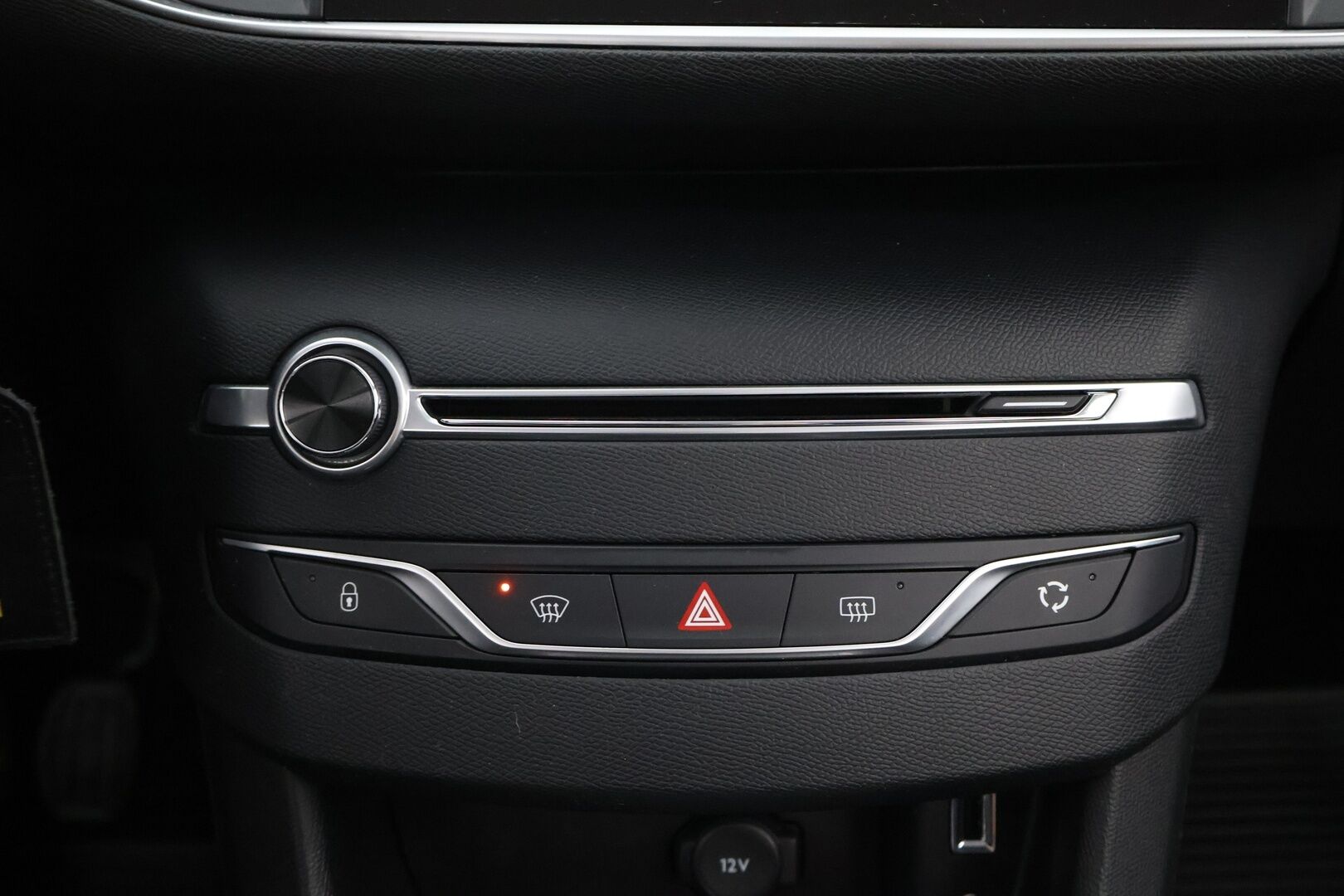 Peugeot 308 2015 SW Active PureTech 130 * Suomiauto / Lohko & Sisäpistoke / Vakkari / Aut.Ilmastointi / 2x Renkaat! - 2x Renkaat / Jakopää tehty!