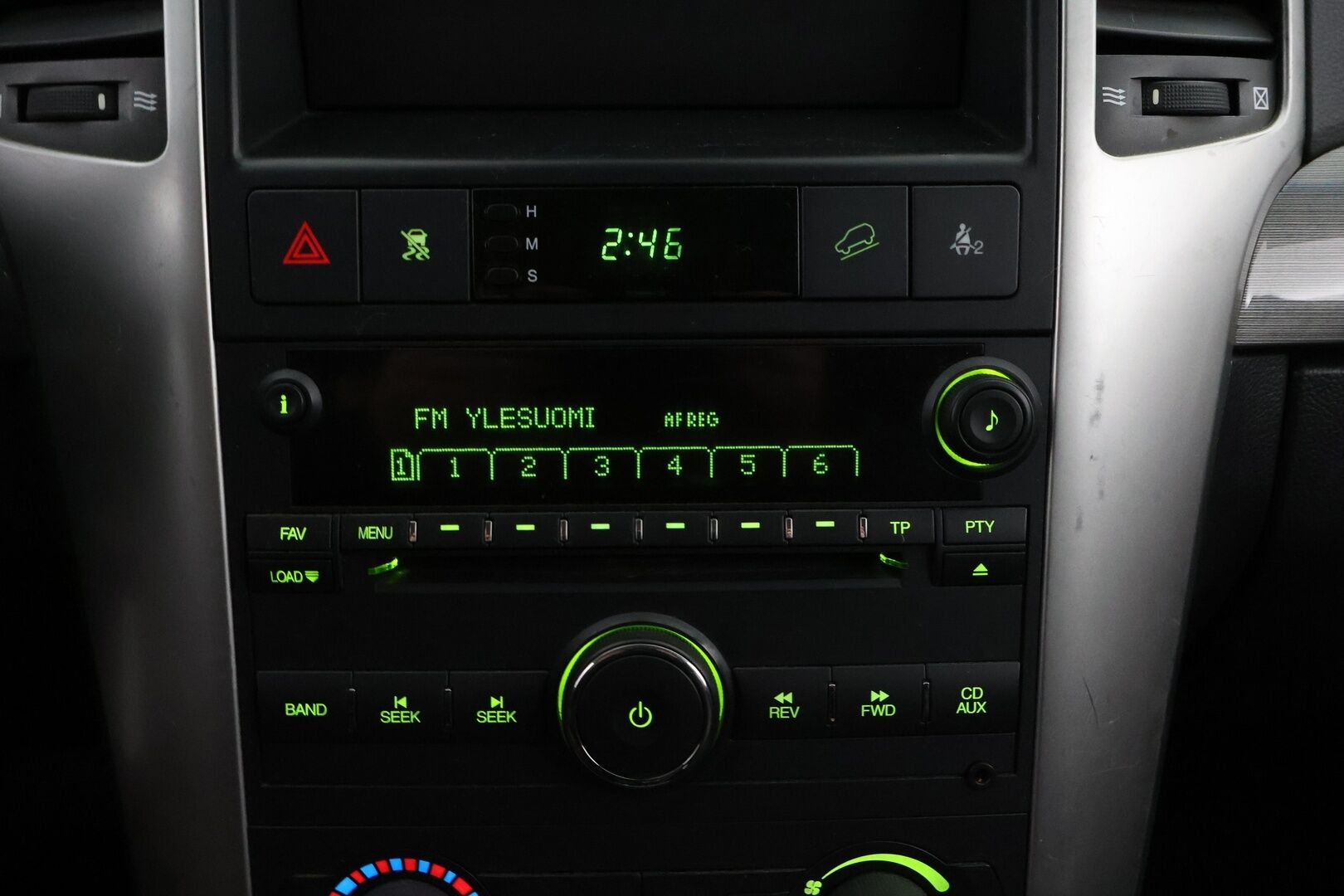 Chevrolet Captiva 2007 – Tämä auto myydään YritysOutlet -valikoimasta vain yritykselle - – Tämä auto myydään YritysOutlet -valikoimasta vain yritykselle - Osta nyt, maksa vasta ensi vuonna