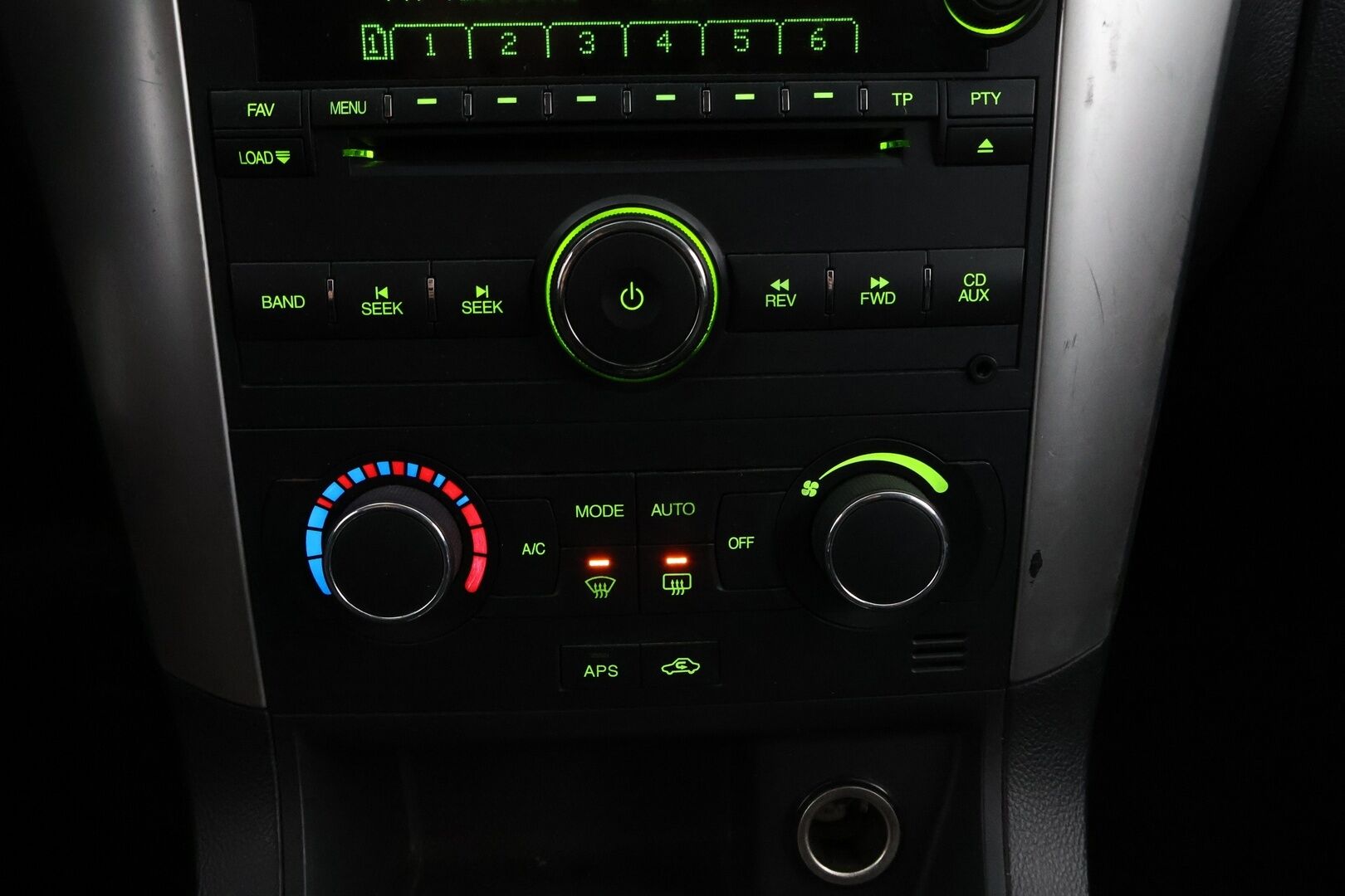 Chevrolet Captiva 2007 – Tämä auto myydään YritysOutlet -valikoimasta vain yritykselle - – Tämä auto myydään YritysOutlet -valikoimasta vain yritykselle - Osta nyt, maksa vasta ensi vuonna