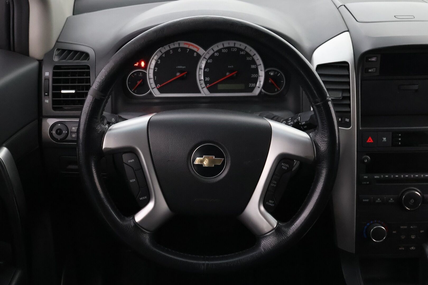 Chevrolet Captiva 2007 – Tämä auto myydään YritysOutlet -valikoimasta vain yritykselle - – Tämä auto myydään YritysOutlet -valikoimasta vain yritykselle - Osta nyt, maksa vasta ensi vuonna