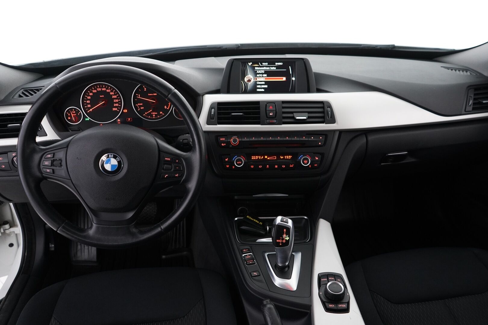 BMW 320 Gran Turismo 2015 F34 20d TwinPower Turbo A Limited xDrive Edition - Vetokoukku | Vakkari | Xenon | Sähkökontti | Suomi-auto | Kahdet renkaat | Viimeisin huolto 240tkm |
