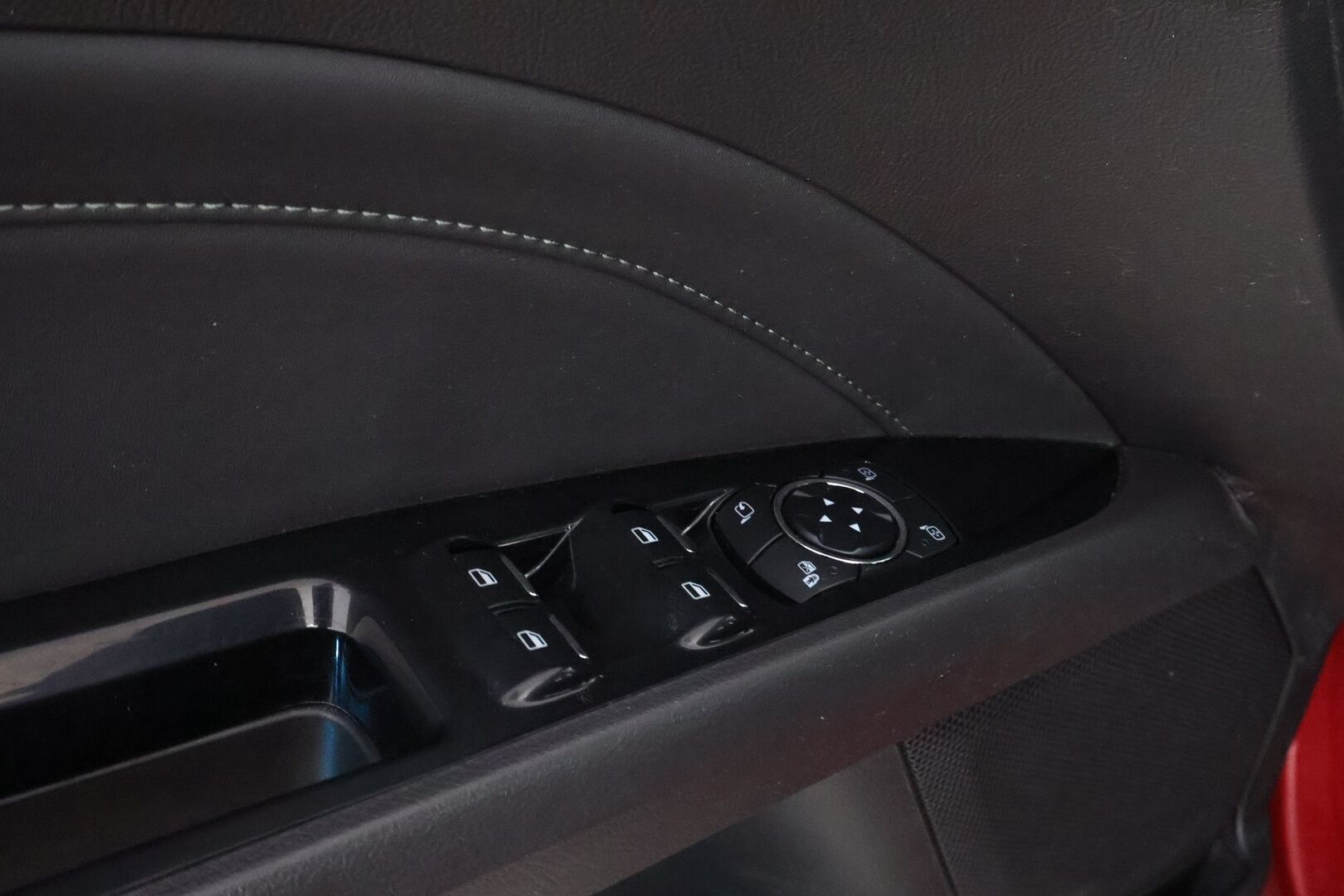 Ford Mondeo 2015 2,0 TDCi 180hv PowerShift Titanium Business 5D * Webasto / Vetokoukku / Peruutuskamera / Dynamic LED / Nahka-Alcantara / Muistipenkki - Suomiauto / Metalliväri / Juuri tullut Tampereelle! - HULLU BLACKWEEK KORKOTARJOUS 2,49%