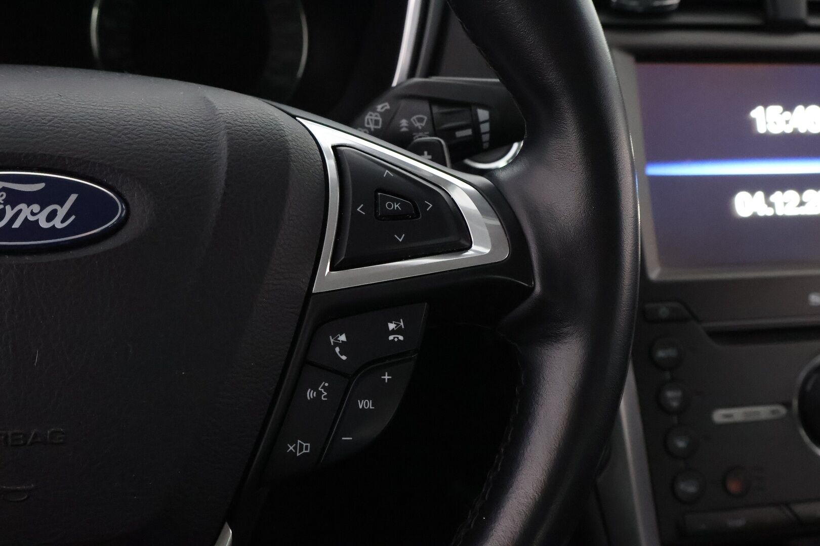 Ford Mondeo 2015 2,0 TDCi 180hv PowerShift Titanium Business 5D * Webasto / Vetokoukku / Peruutuskamera / Dynamic LED / Nahka-Alcantara / Muistipenkki - Suomiauto / Metalliväri / Juuri tullut Tampereelle! - HULLU BLACKWEEK KORKOTARJOUS 2,49%