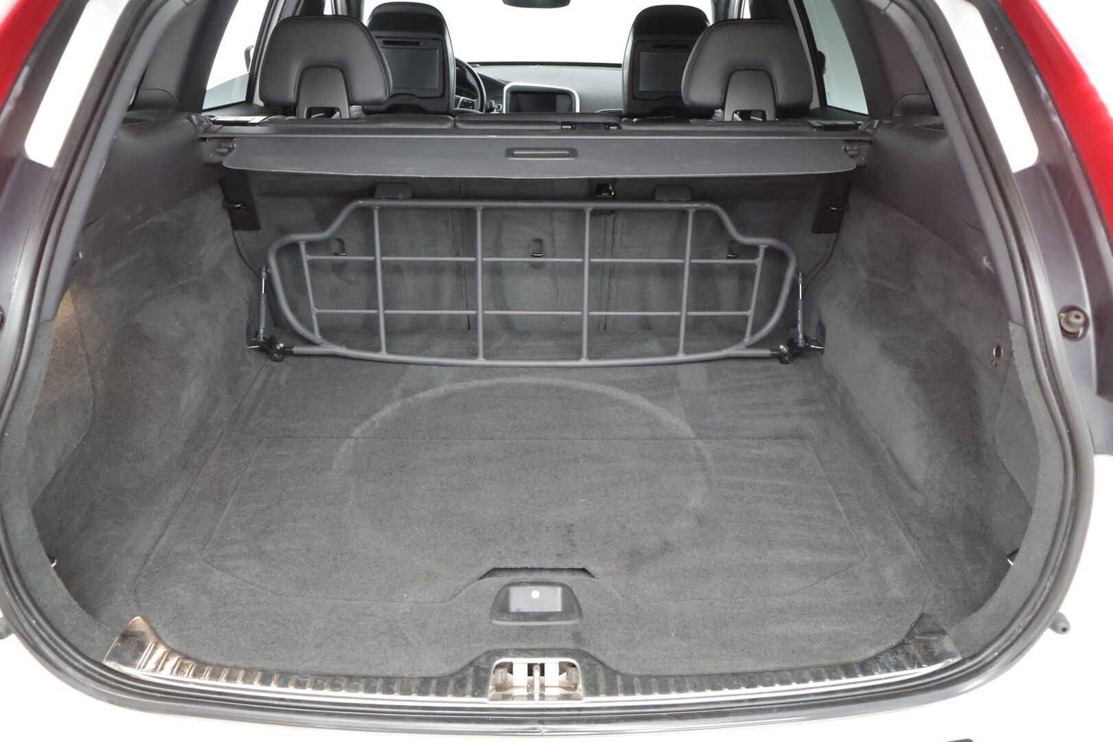 Volvo XC60 2016 D4 AWD Summum aut - *VOC /  ACC / Blis / Sähkösäätöinen kuljettajan istuin muistilla / Koukku / Suomi-auto*