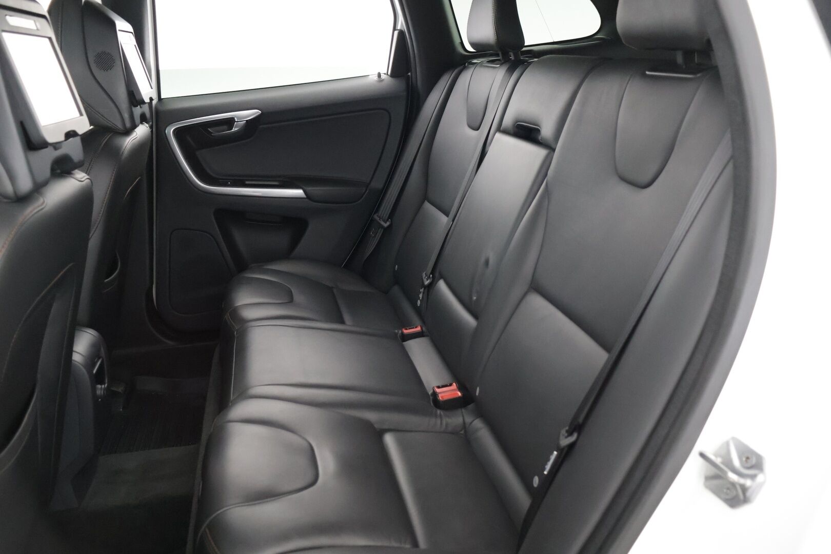 Volvo XC60 2016 D4 AWD Summum aut - *VOC /  ACC / Blis / Sähkösäätöinen kuljettajan istuin muistilla / Koukku / Suomi-auto*