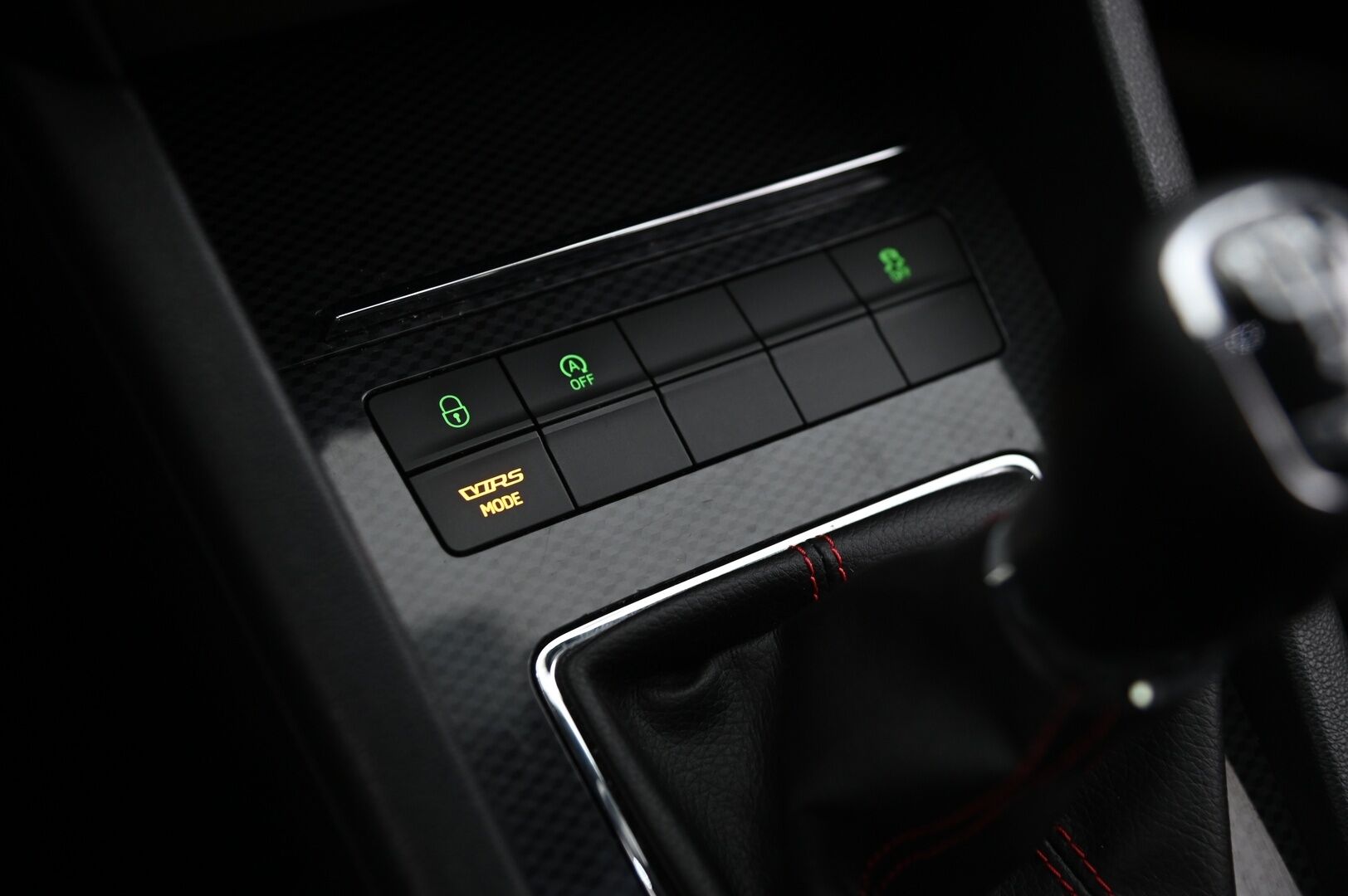 Skoda Octavia 2015 2,0 TSI RS Challenge *Suomi-Auto / ACC / Canton / Lohko + pistoke / Juuri huollettu* - *Juuri katsastettu!* / Urheiluistuimet / Kessy / P-tutka / 2X renkaat / Siisti