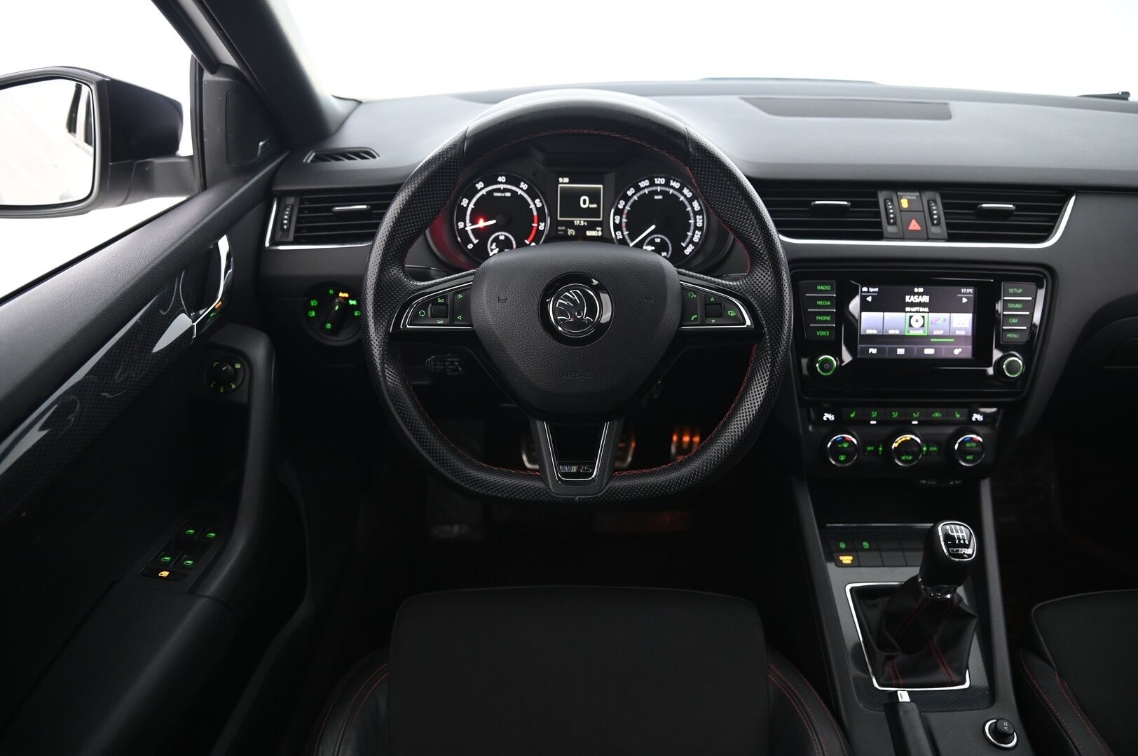 Skoda Octavia 2015 2,0 TSI RS Challenge *Suomi-Auto / ACC / Canton / Lohko + pistoke / Juuri huollettu* - *Juuri katsastettu!* / Urheiluistuimet / Kessy / P-tutka / 2X renkaat / Siisti